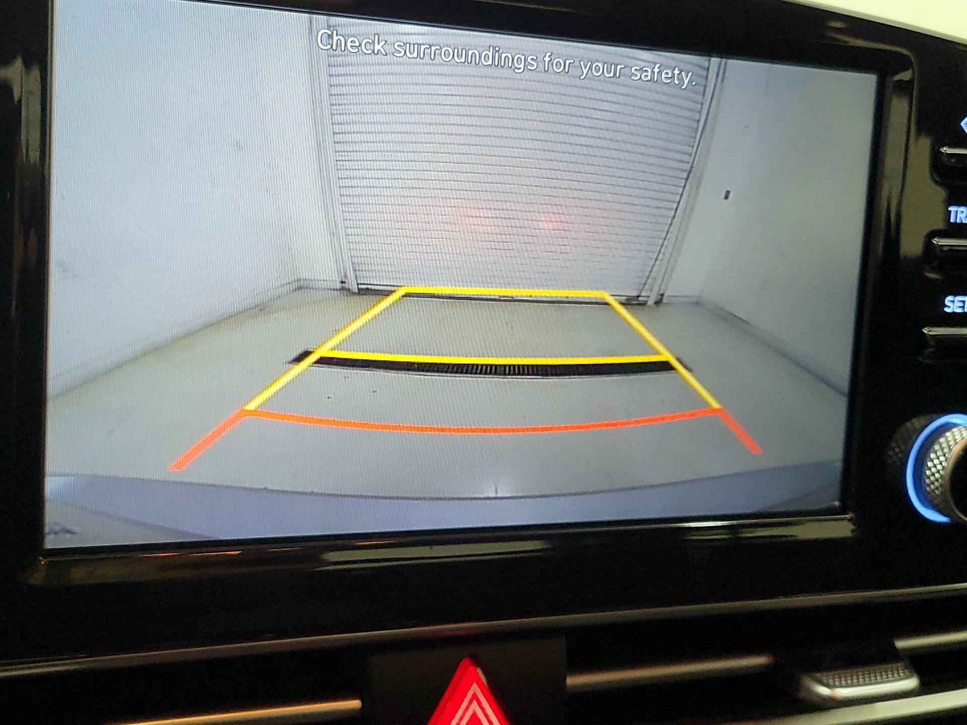 Thumbnail: 2022 Hyundai Elantra - 14