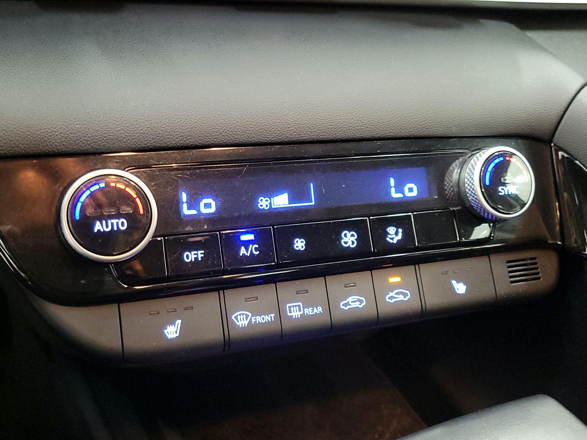 Thumbnail: 2022 Hyundai Elantra - 16