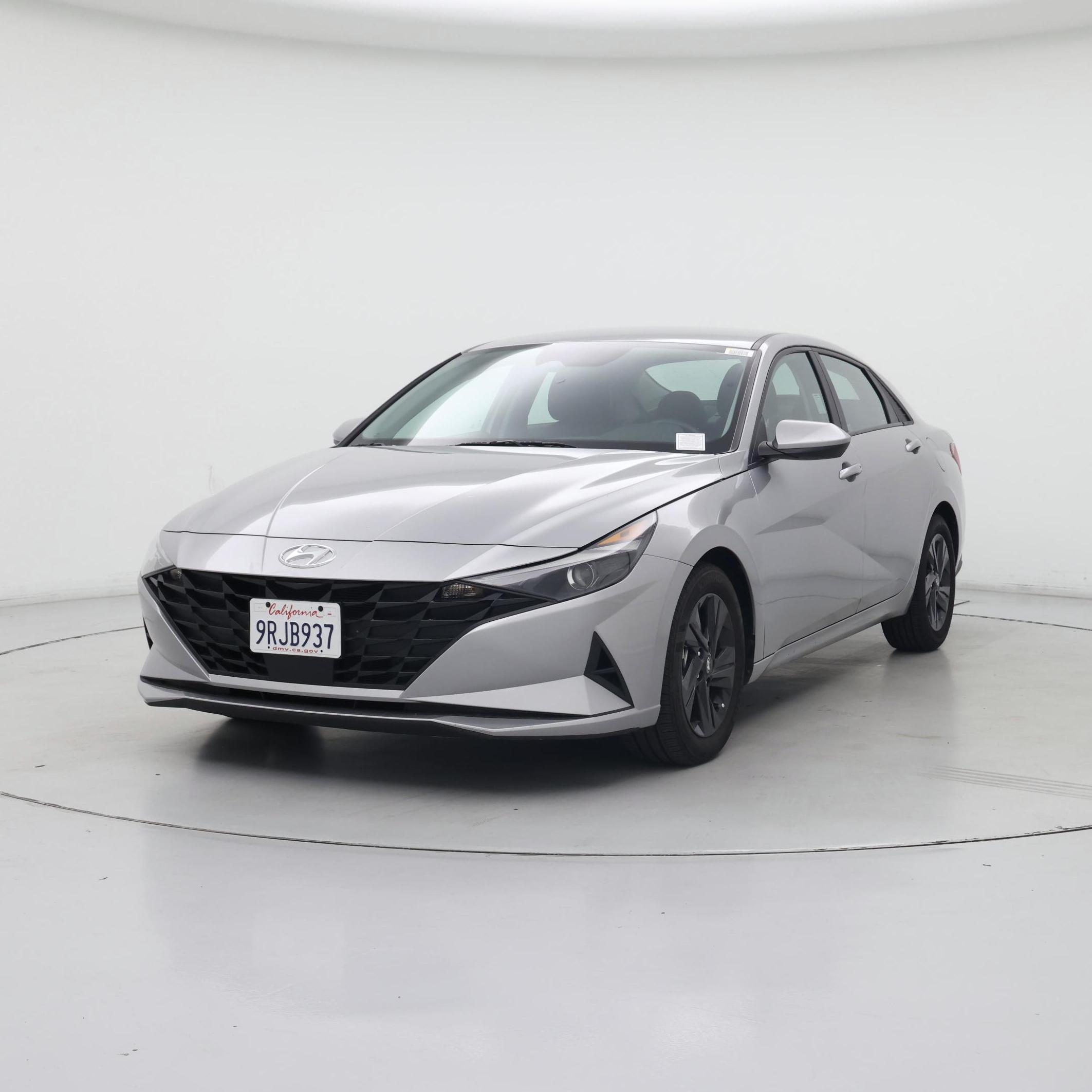 Thumbnail: 2022 Hyundai Elantra - 4