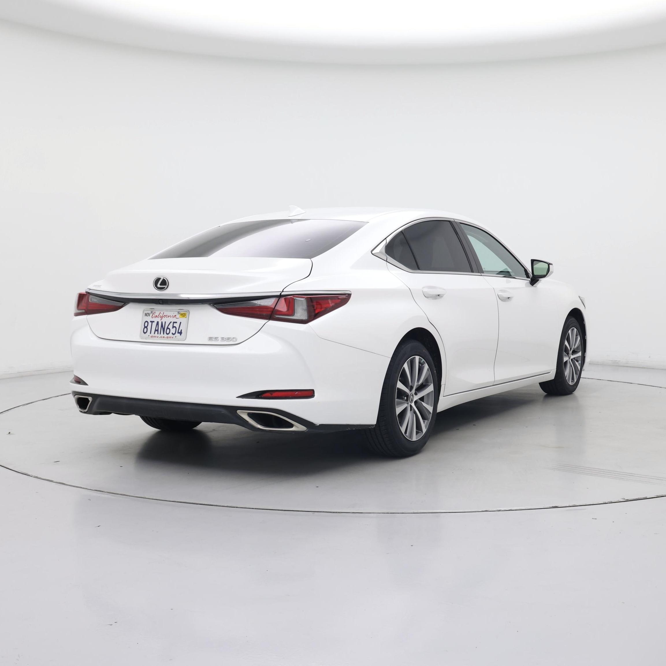 Thumbnail: 2021 Lexus ES - 8