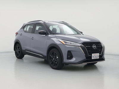 Gray 2023 Nissan Kicks SR