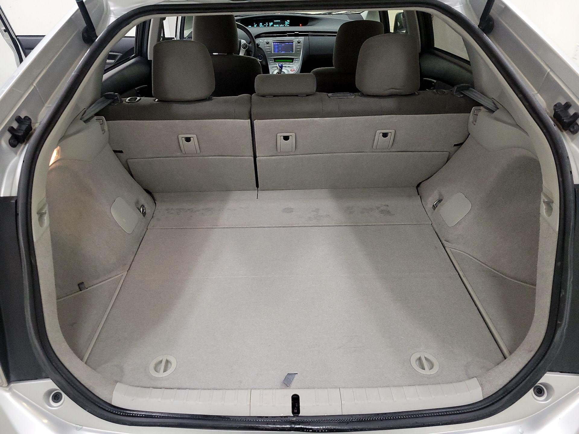 Thumbnail: 2015 Toyota Prius - 19