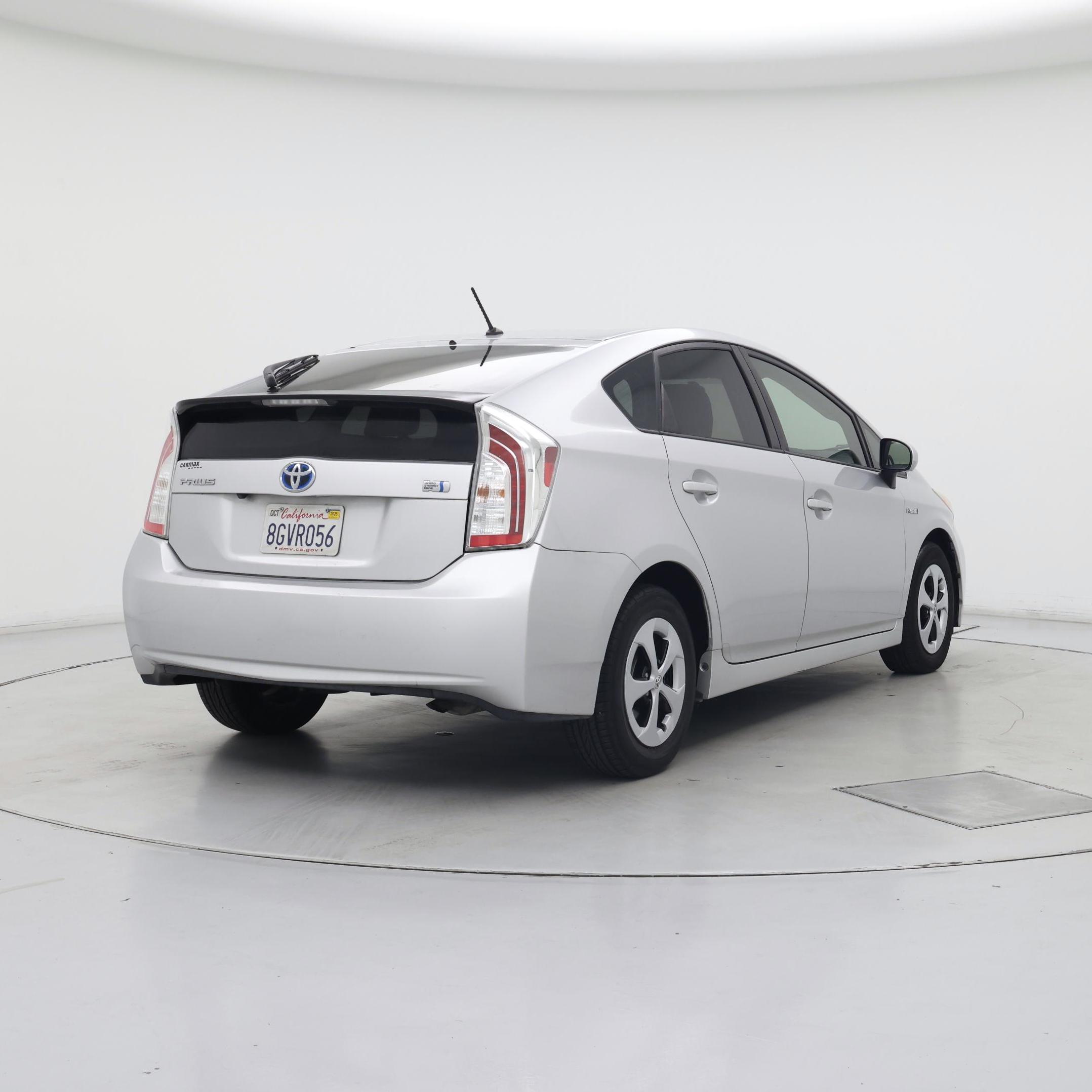 Thumbnail: 2015 Toyota Prius - 8