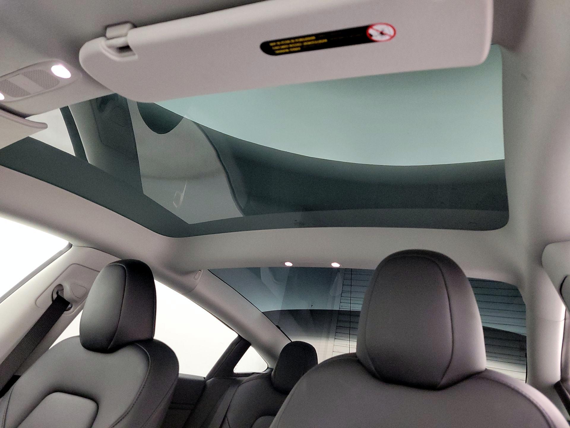 Thumbnail: 2023 Tesla Model 3 - 18