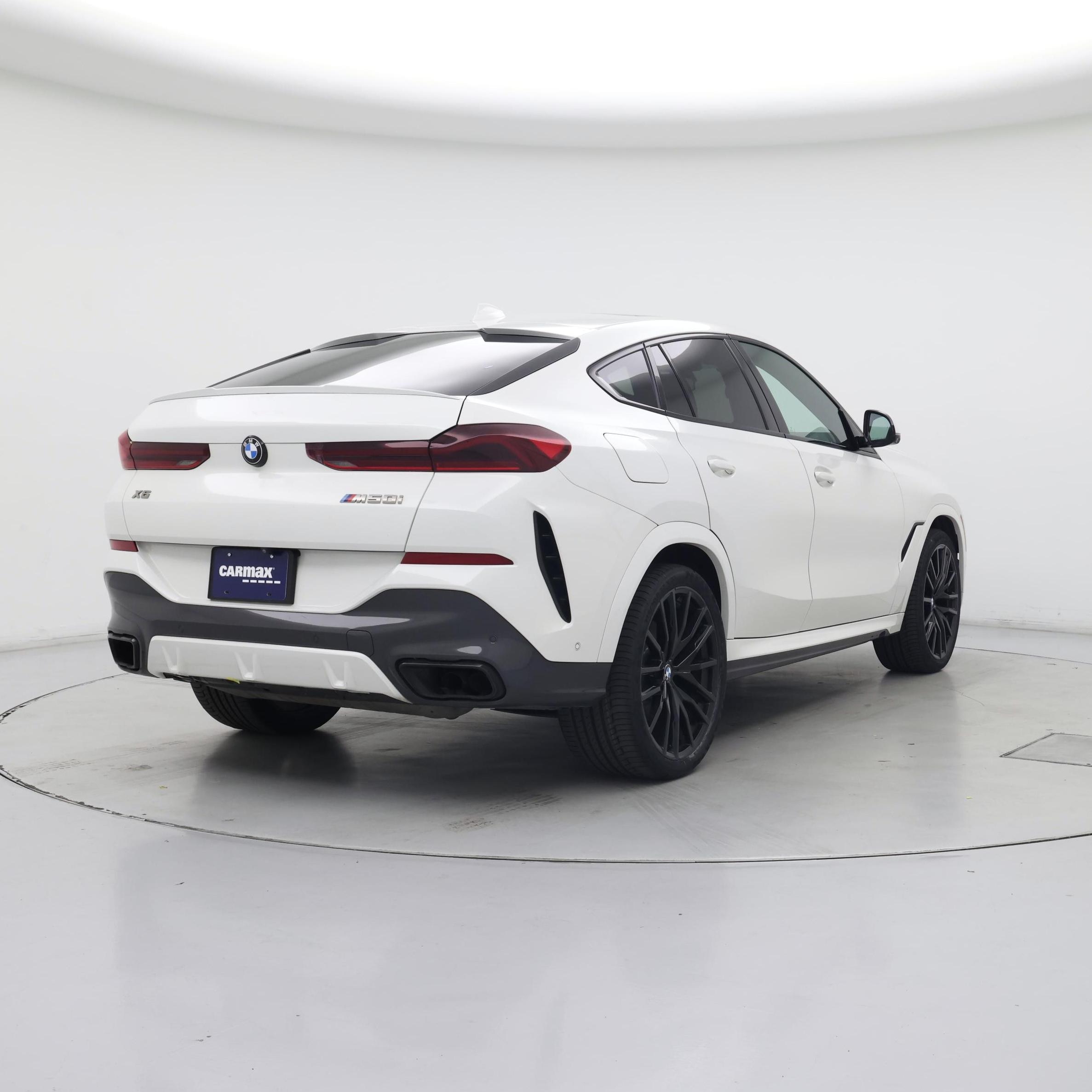 Thumbnail: 2021 BMW X6 - 8