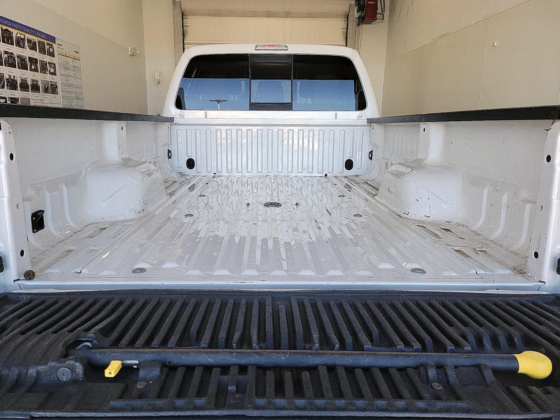 Thumbnail: 2016 Ford F-350 - 19