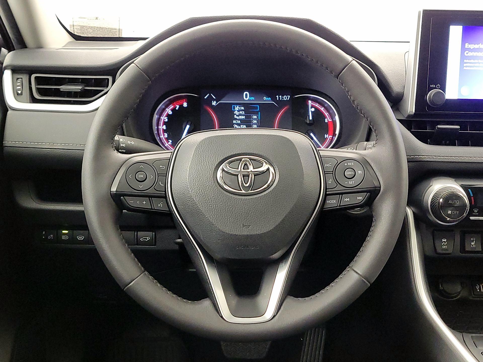 Thumbnail: 2024 Toyota RAV4 - 10