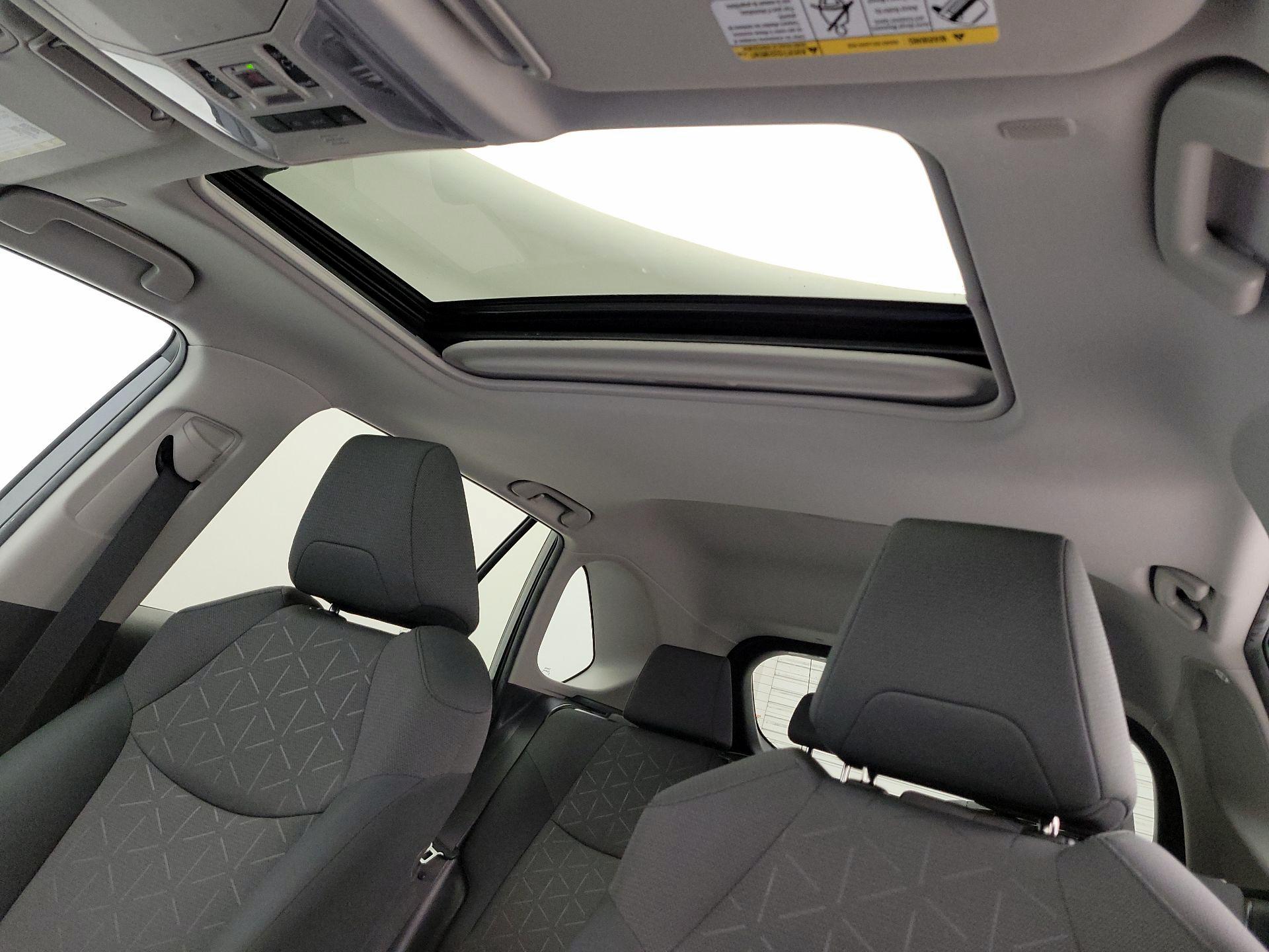 Thumbnail: 2024 Toyota RAV4 - 19