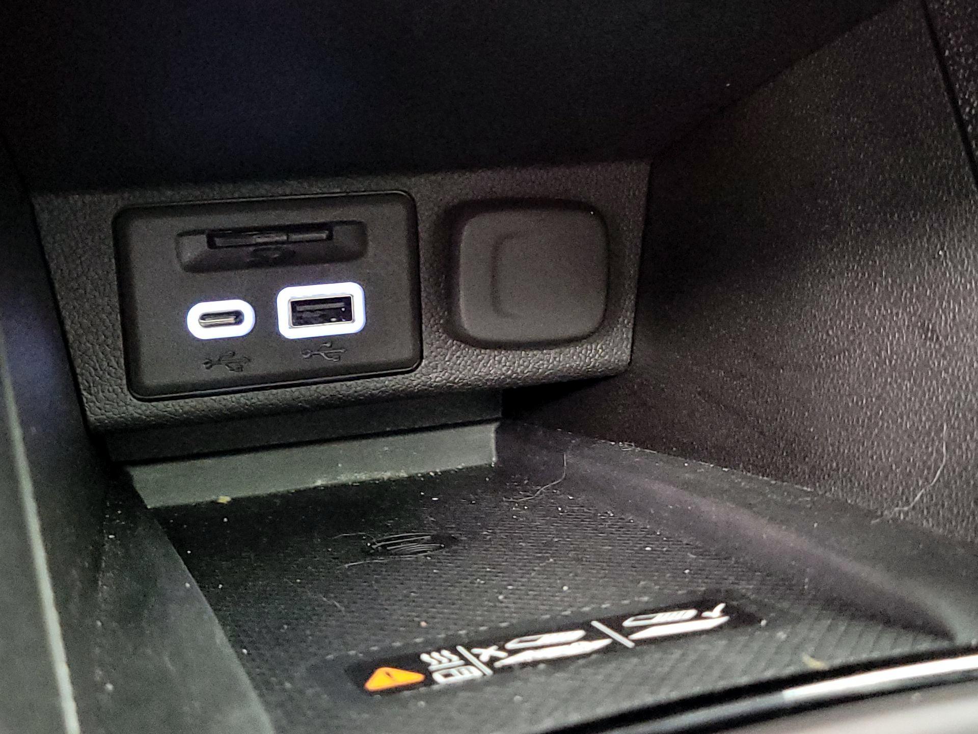 Thumbnail: 2023 Chevrolet Bolt EUV - 19