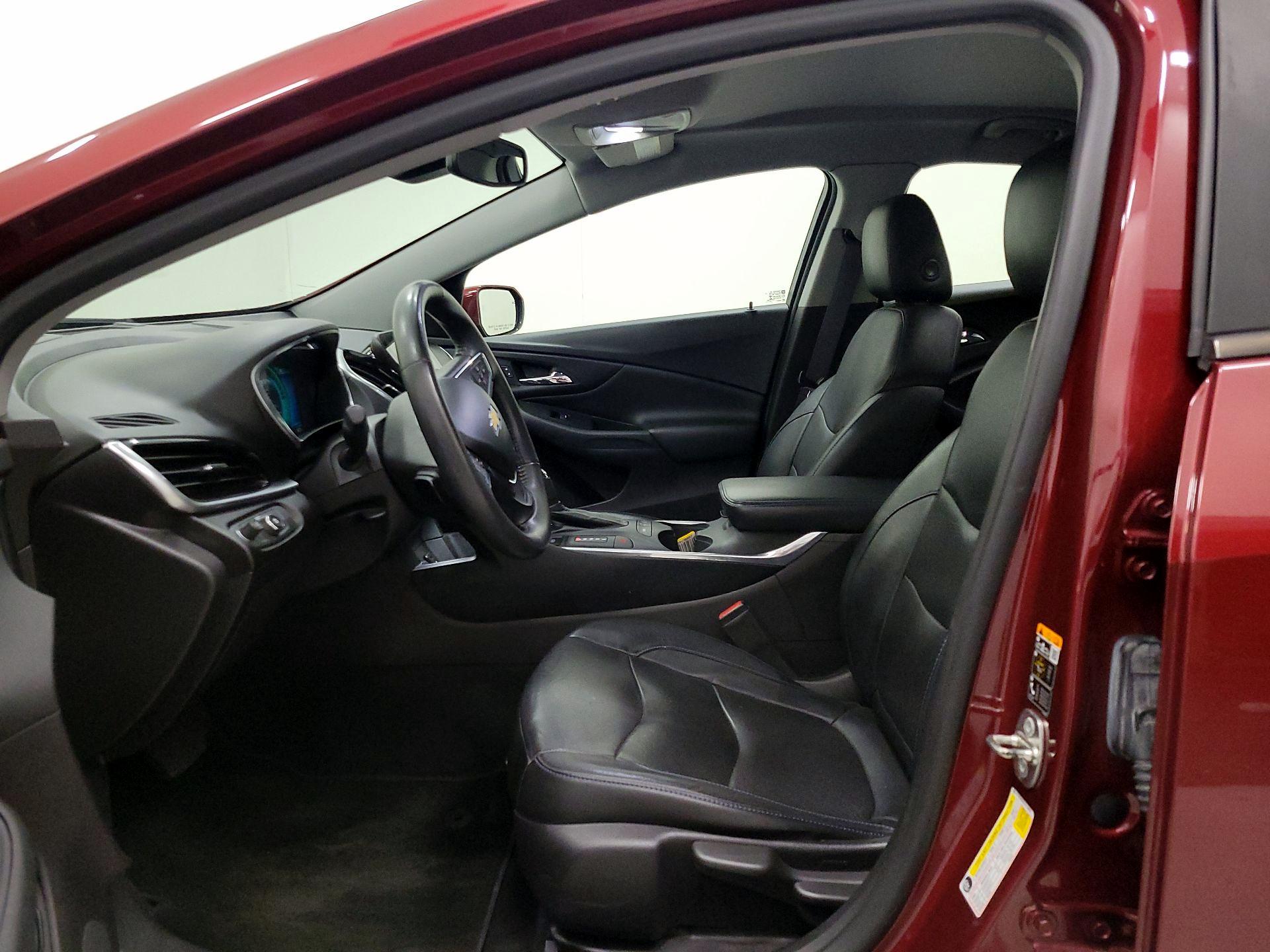 Thumbnail: 2017 Chevrolet Volt - 11