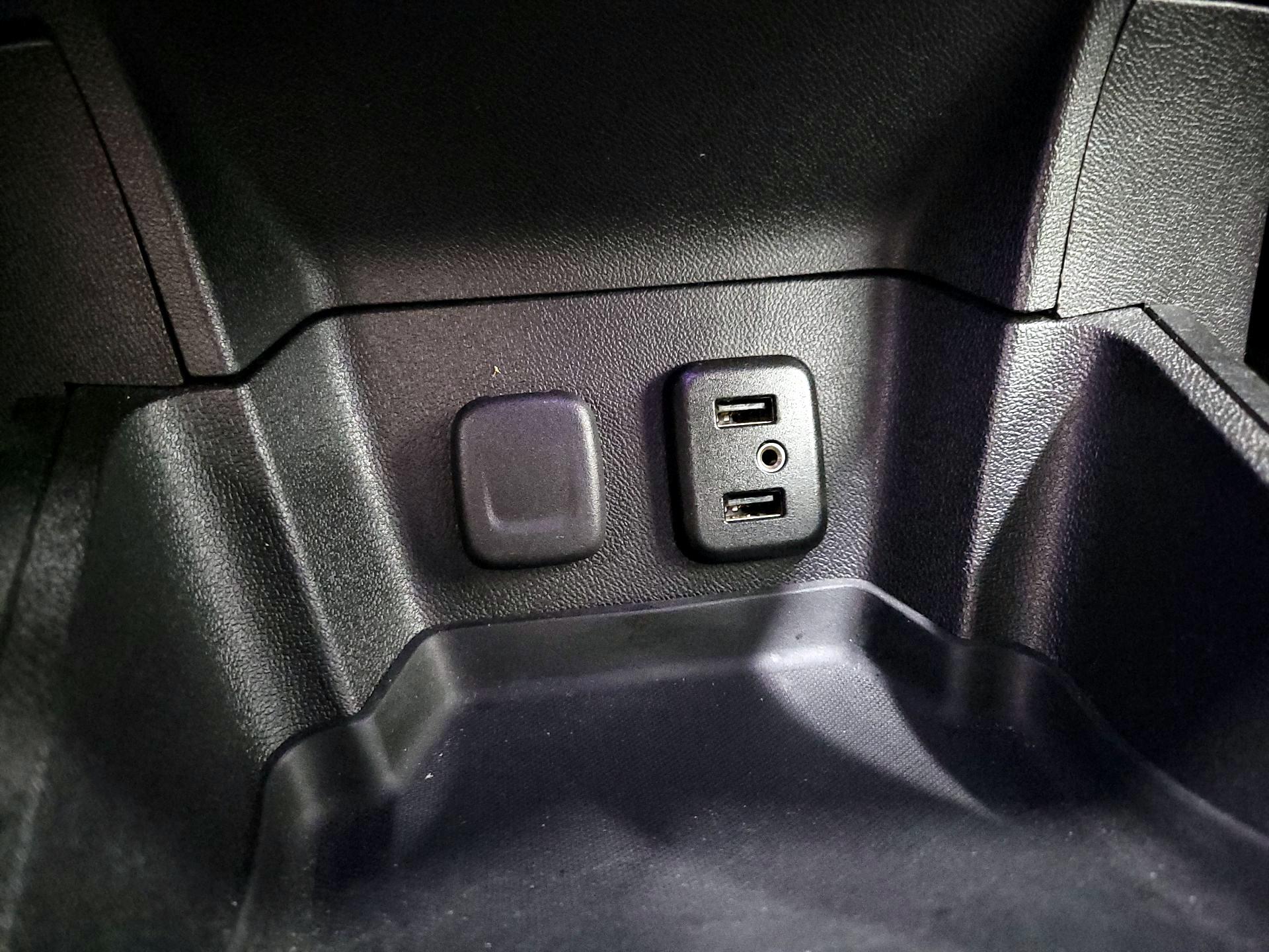 Thumbnail: 2017 Chevrolet Volt - 18