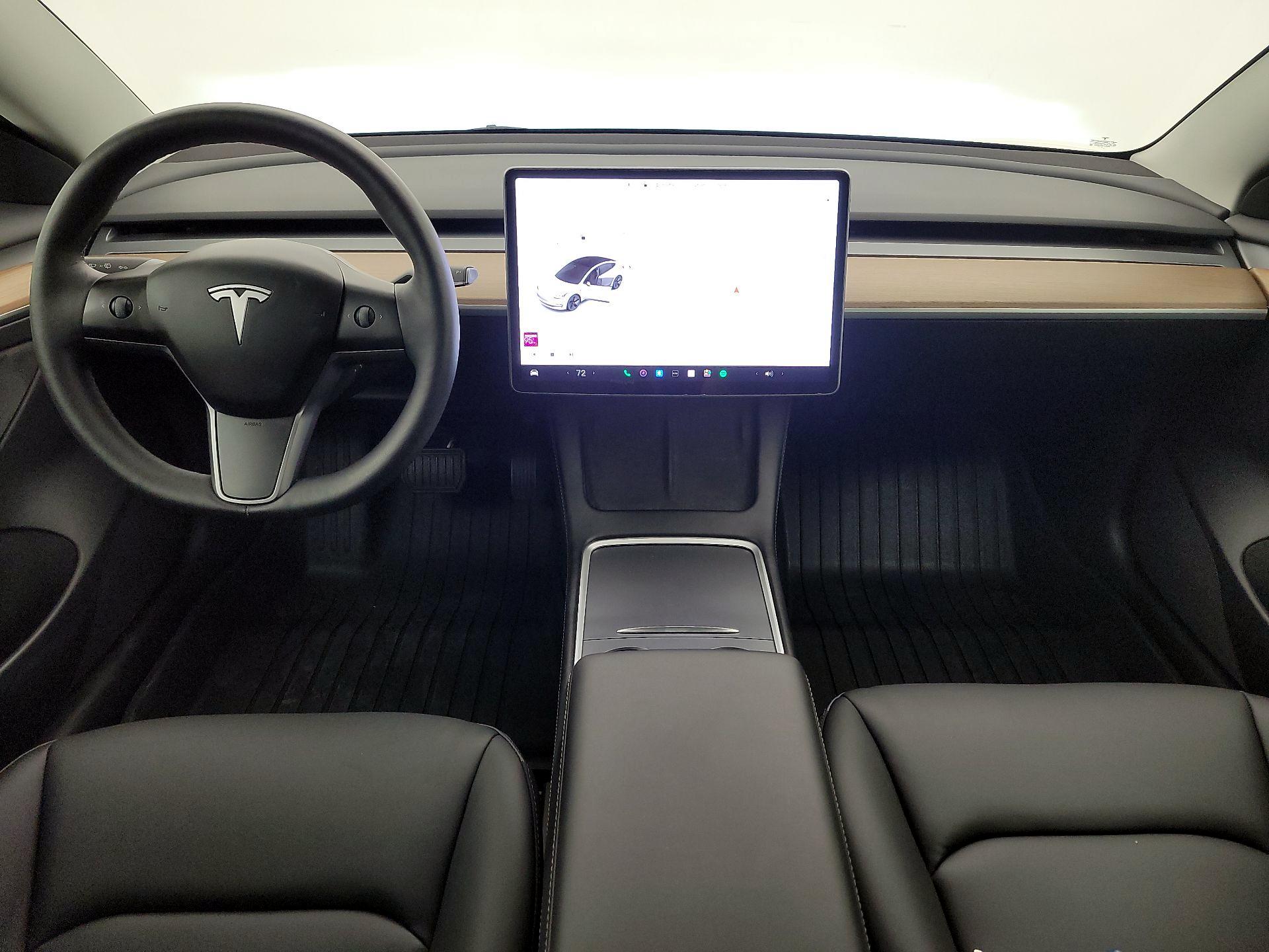 Thumbnail: 2023 Tesla Model 3 - 9