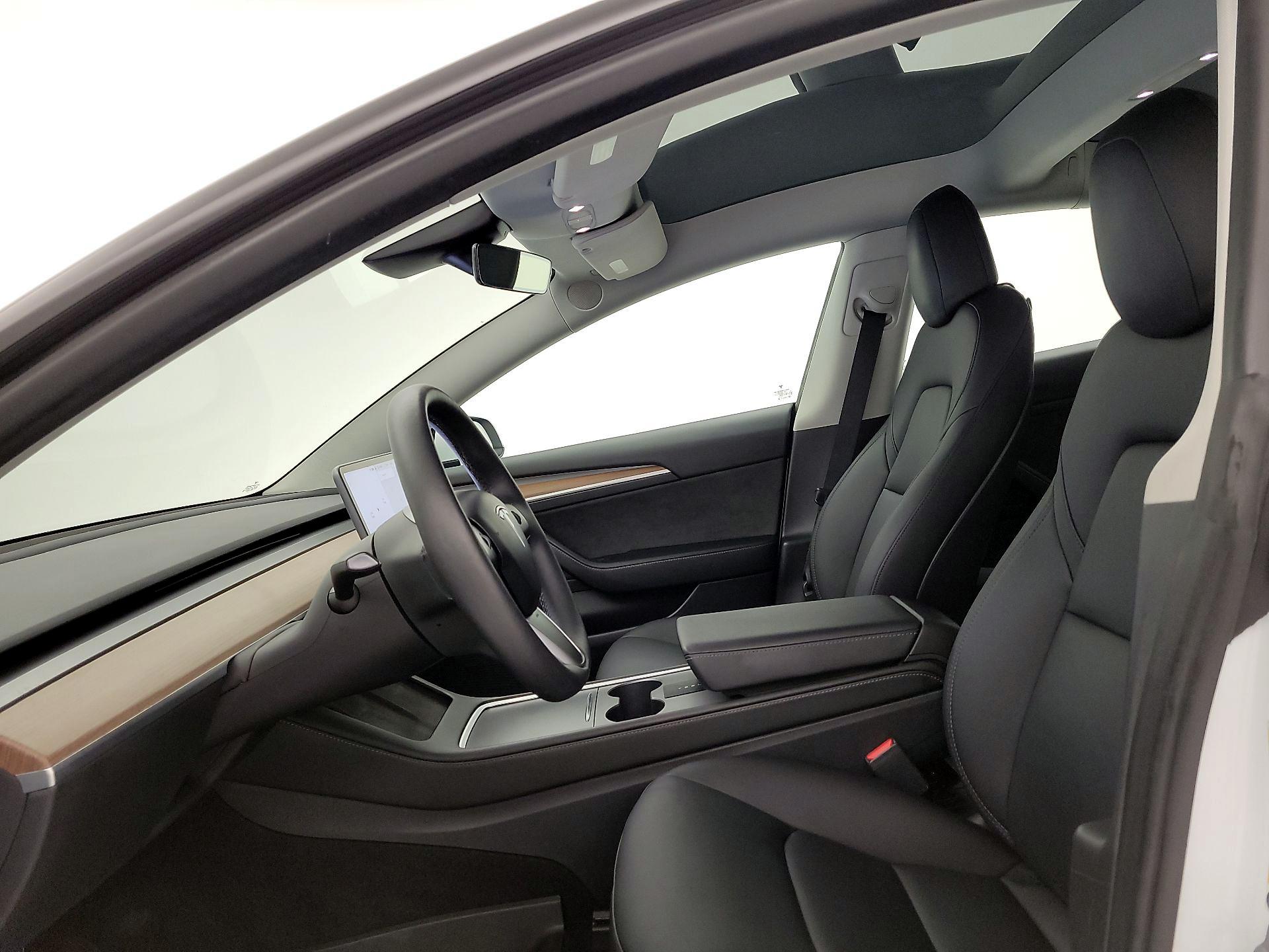 Thumbnail: 2023 Tesla Model 3 - 18