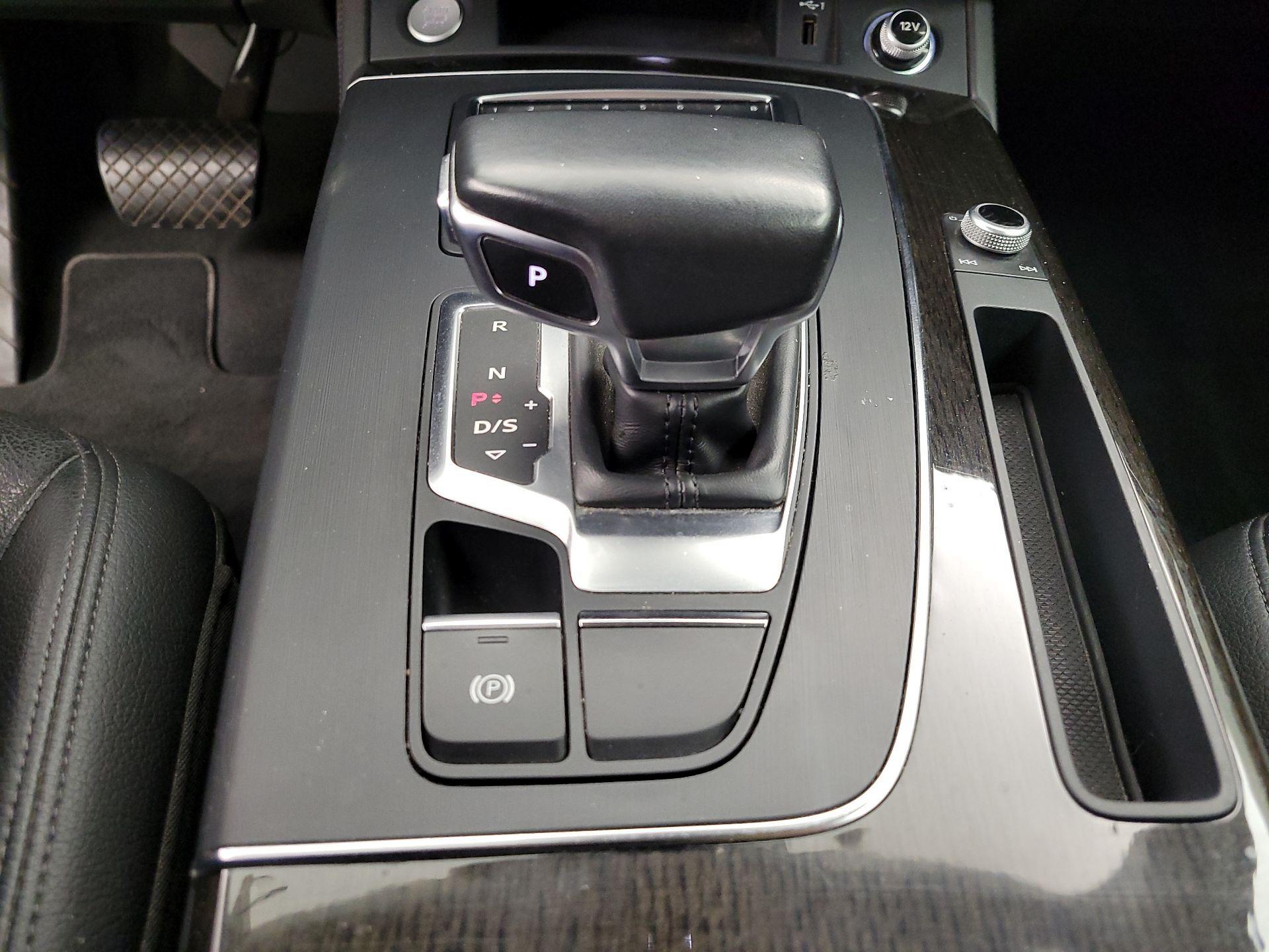 Thumbnail: 2019 Audi Q5 - 18