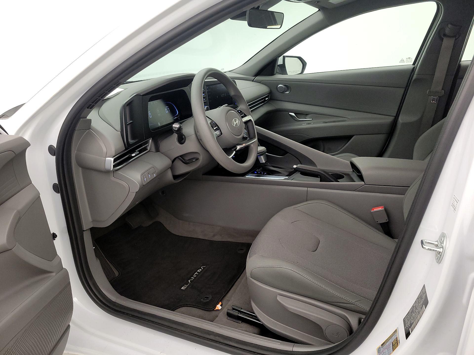 Thumbnail: 2024 Hyundai Elantra - 11