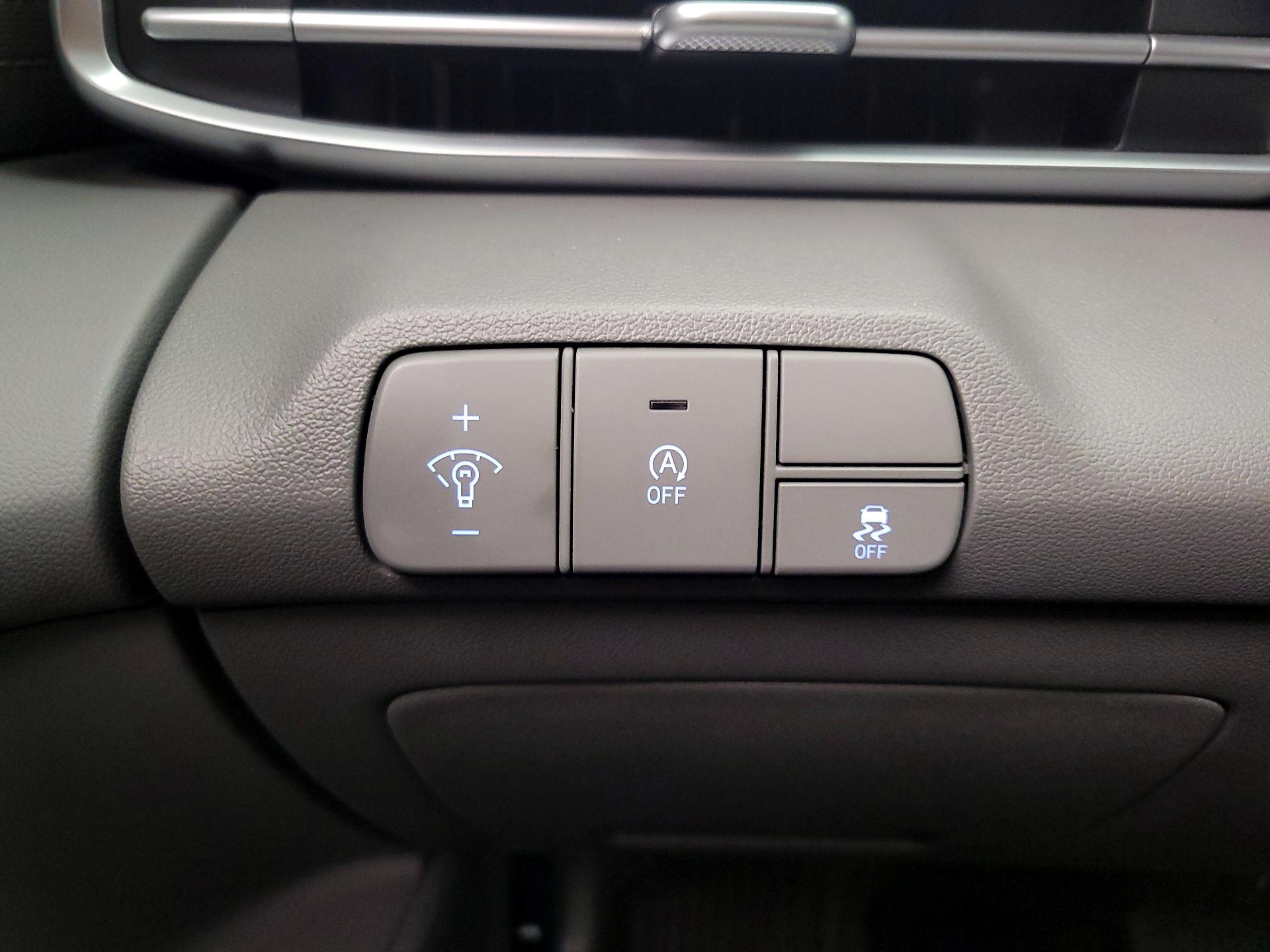 Thumbnail: 2024 Hyundai Elantra - 13