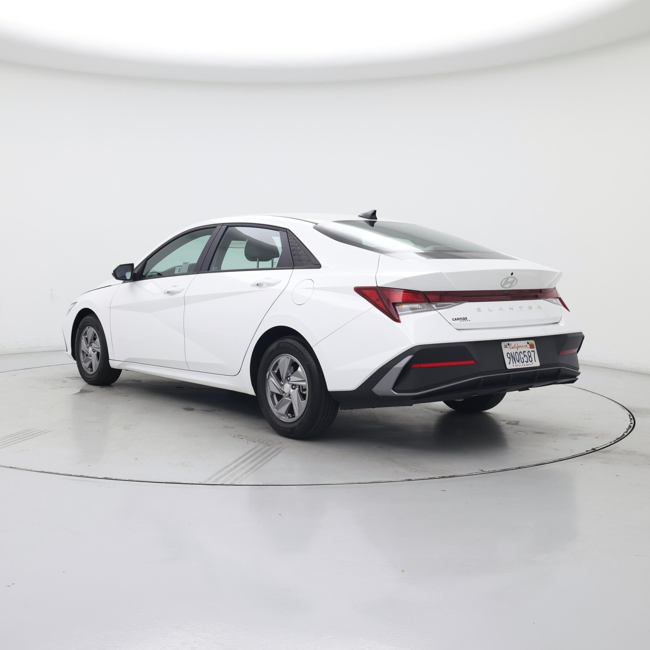 Thumbnail: 2024 Hyundai Elantra - 2