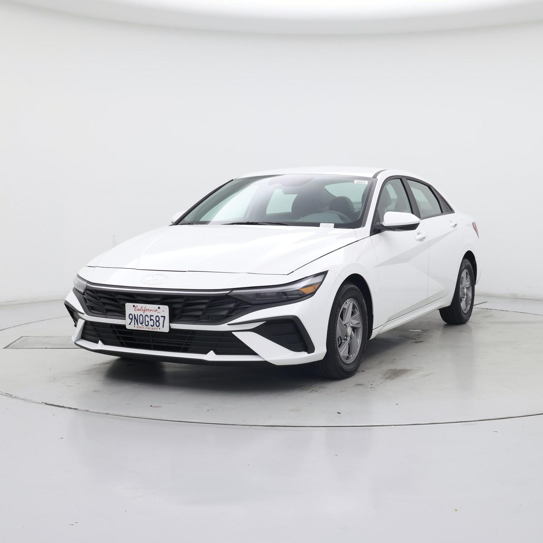 Thumbnail: 2024 Hyundai Elantra - 4