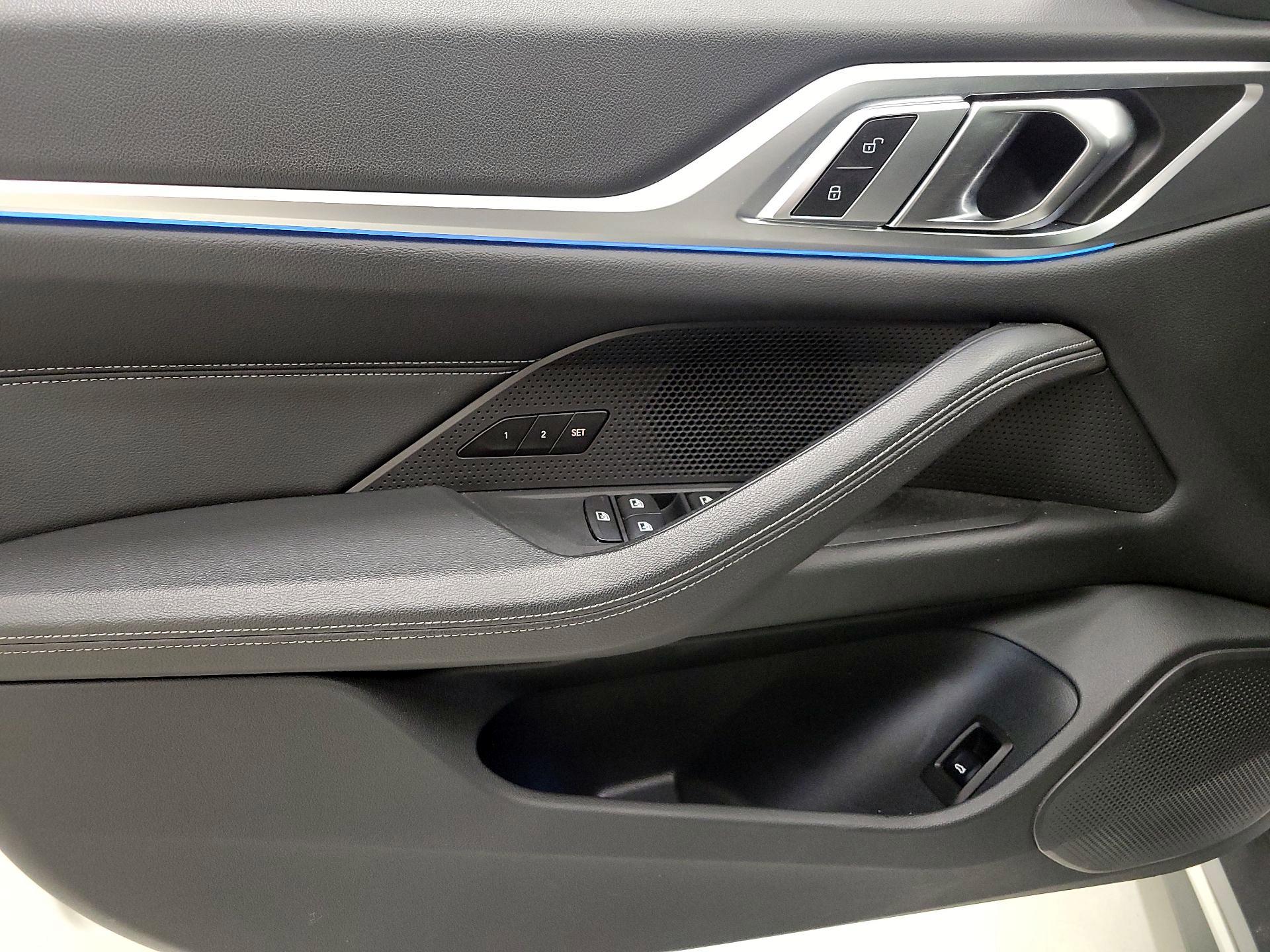 Thumbnail: 2022 BMW i4 - 12