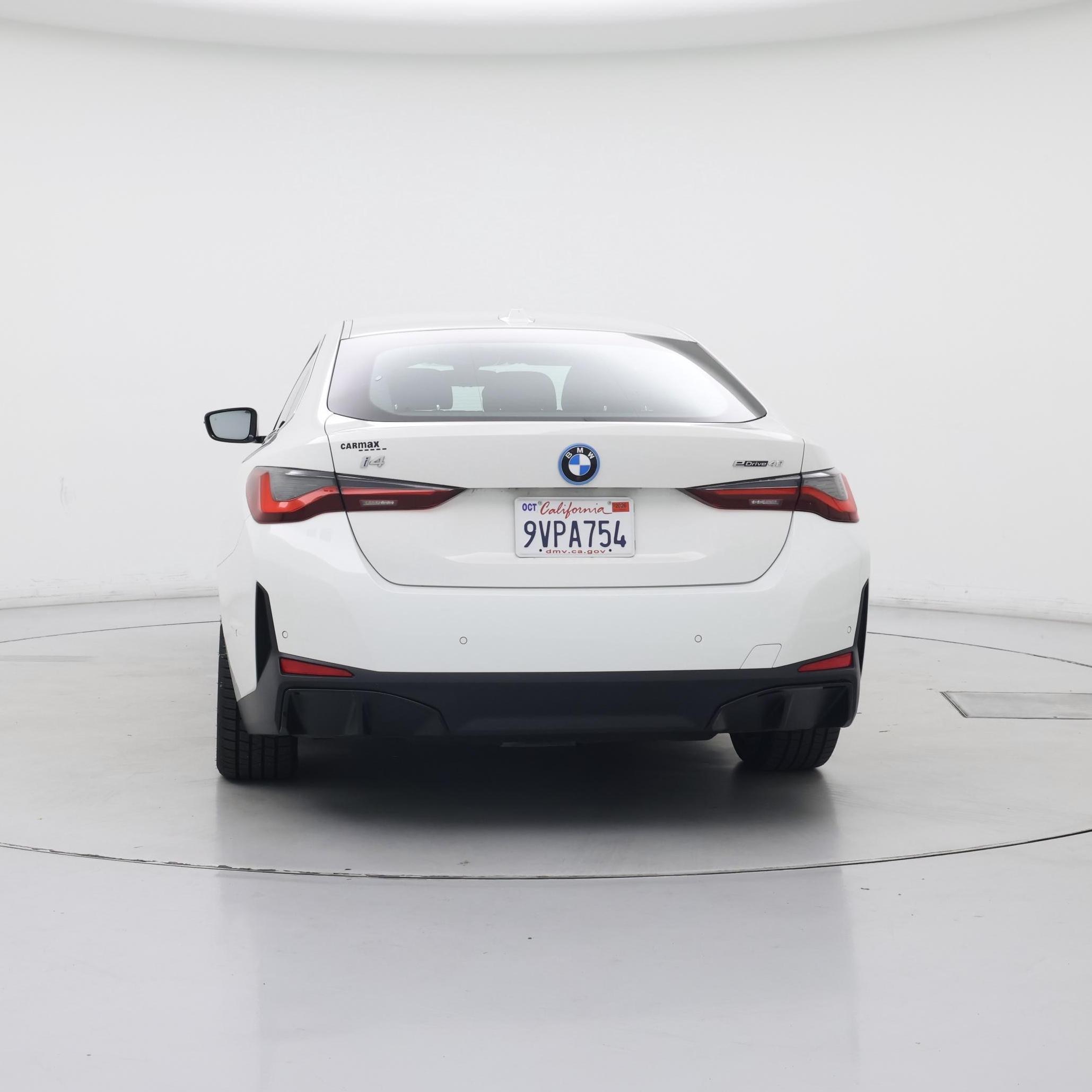 Thumbnail: 2022 BMW i4 - 6