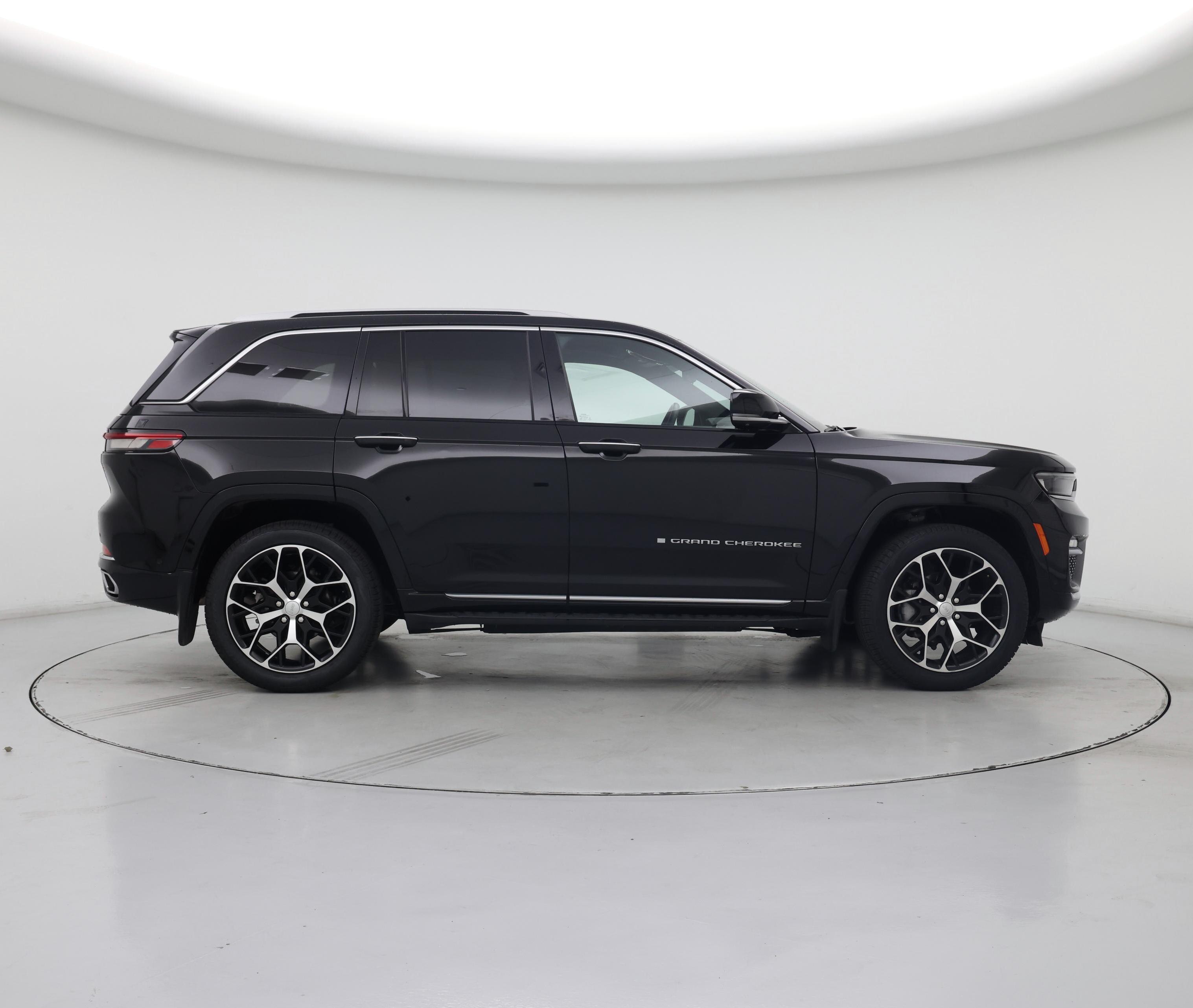 Thumbnail: 2023 Jeep Grand Cherokee - 7