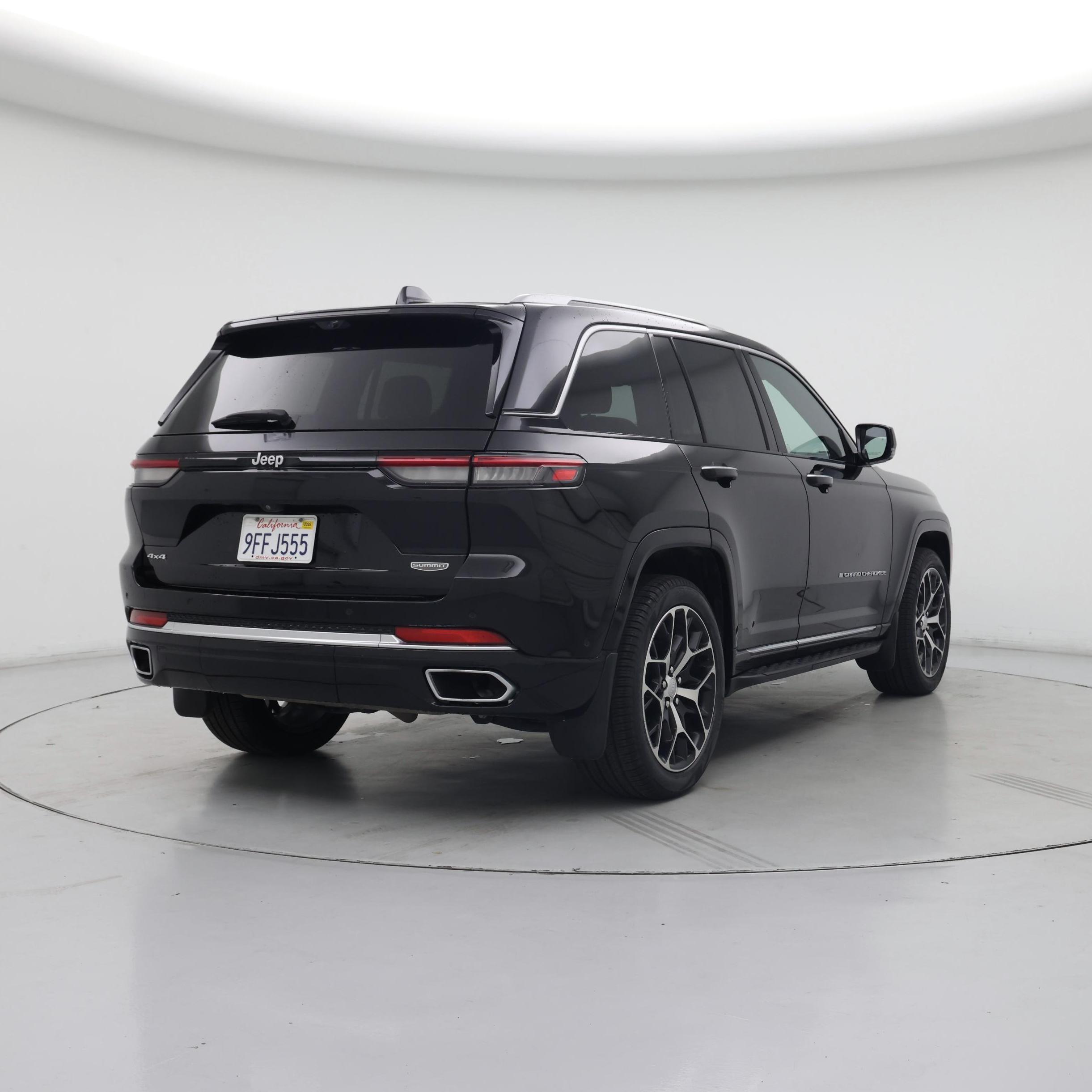 Thumbnail: 2023 Jeep Grand Cherokee - 8