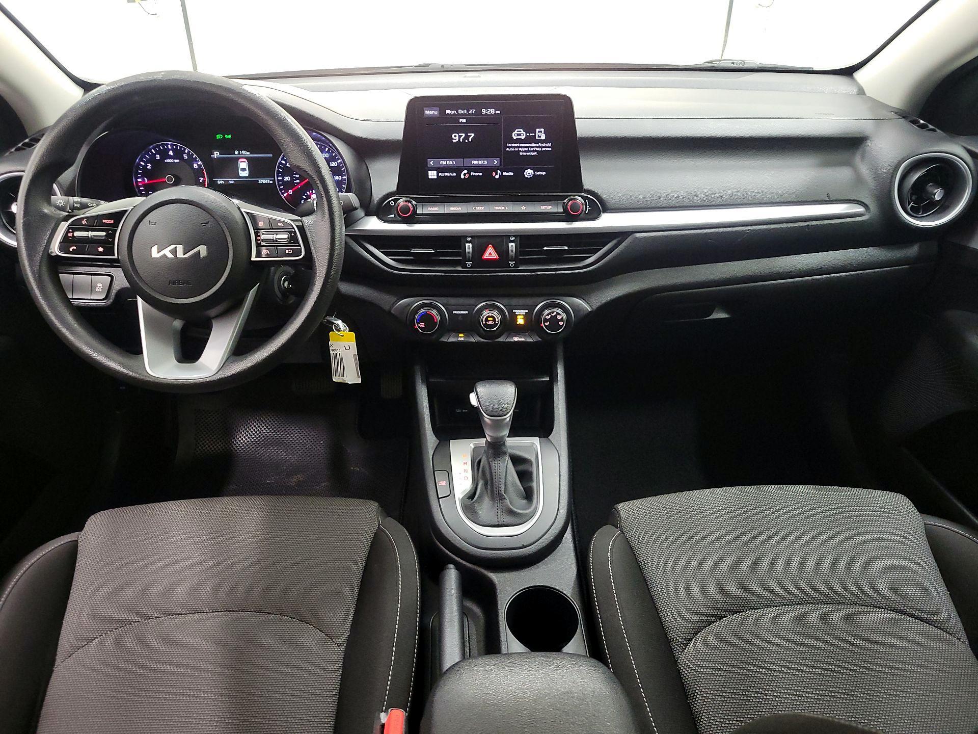 Thumbnail: 2023 Kia Forte - 9