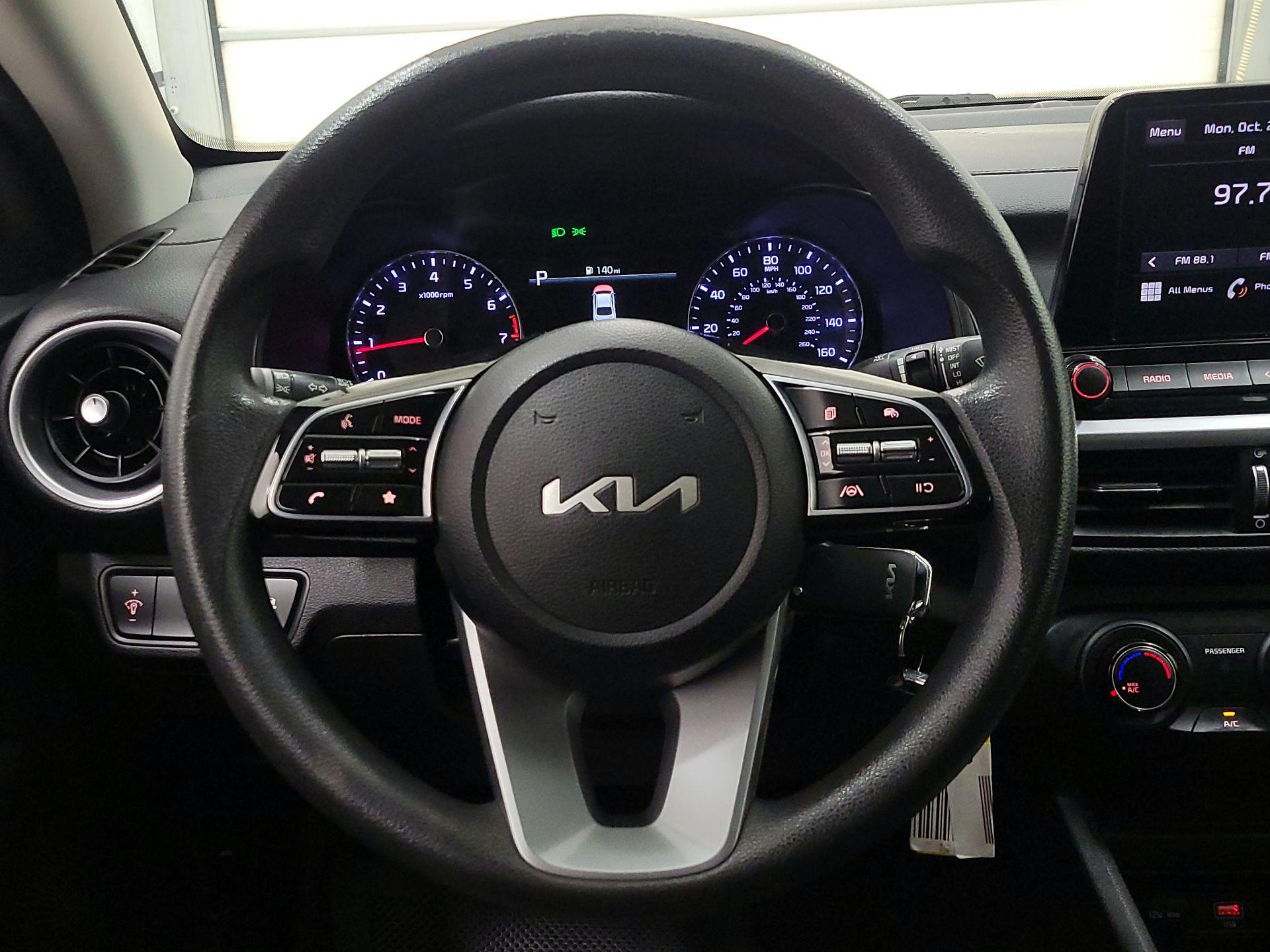 Thumbnail: 2023 Kia Forte - 10