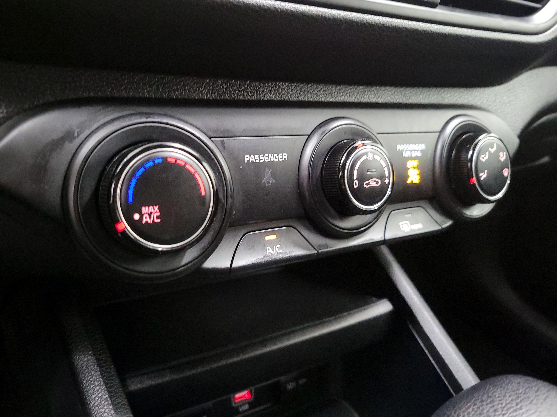 Thumbnail: 2023 Kia Forte - 15