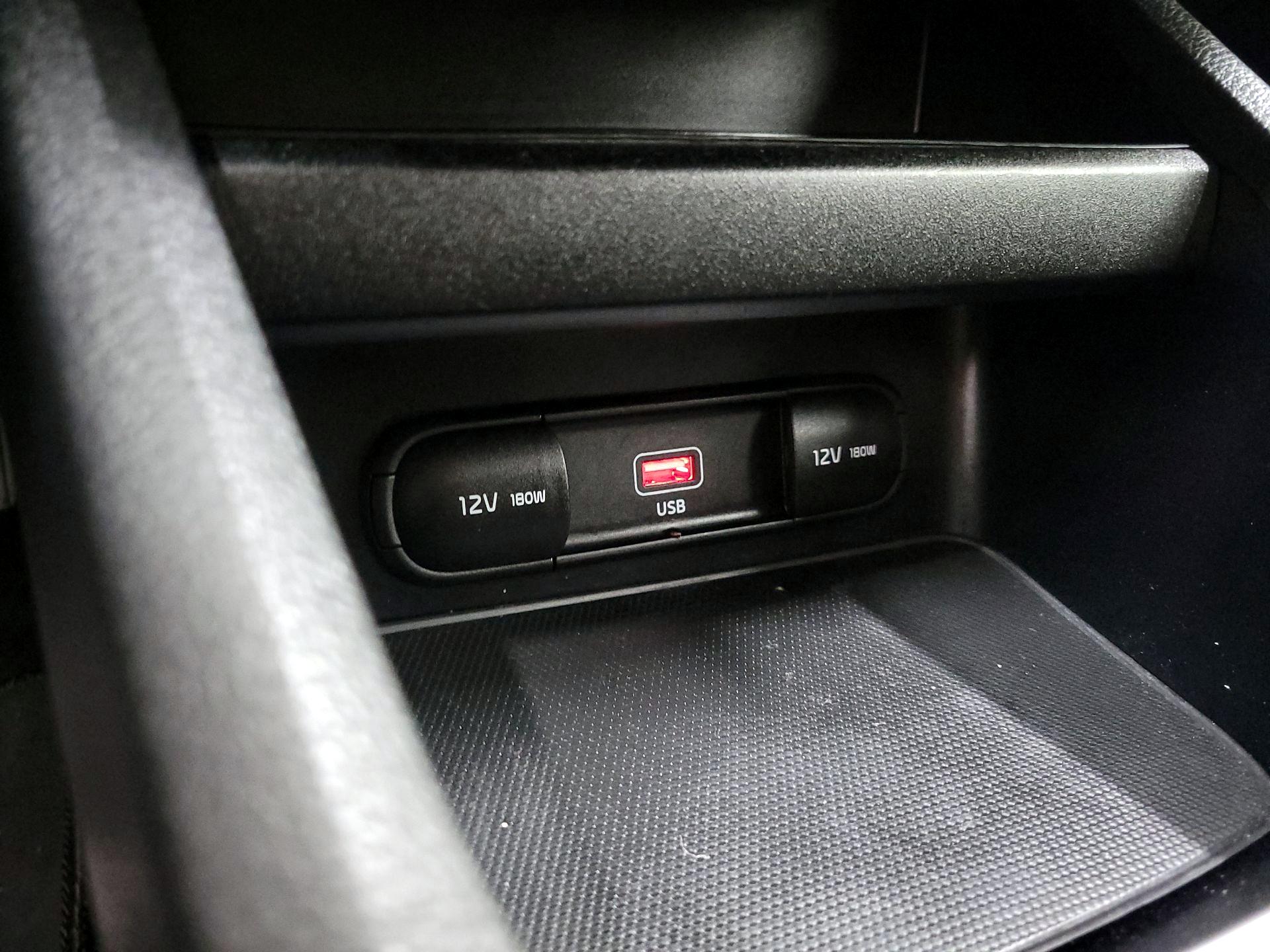 Thumbnail: 2023 Kia Forte - 17