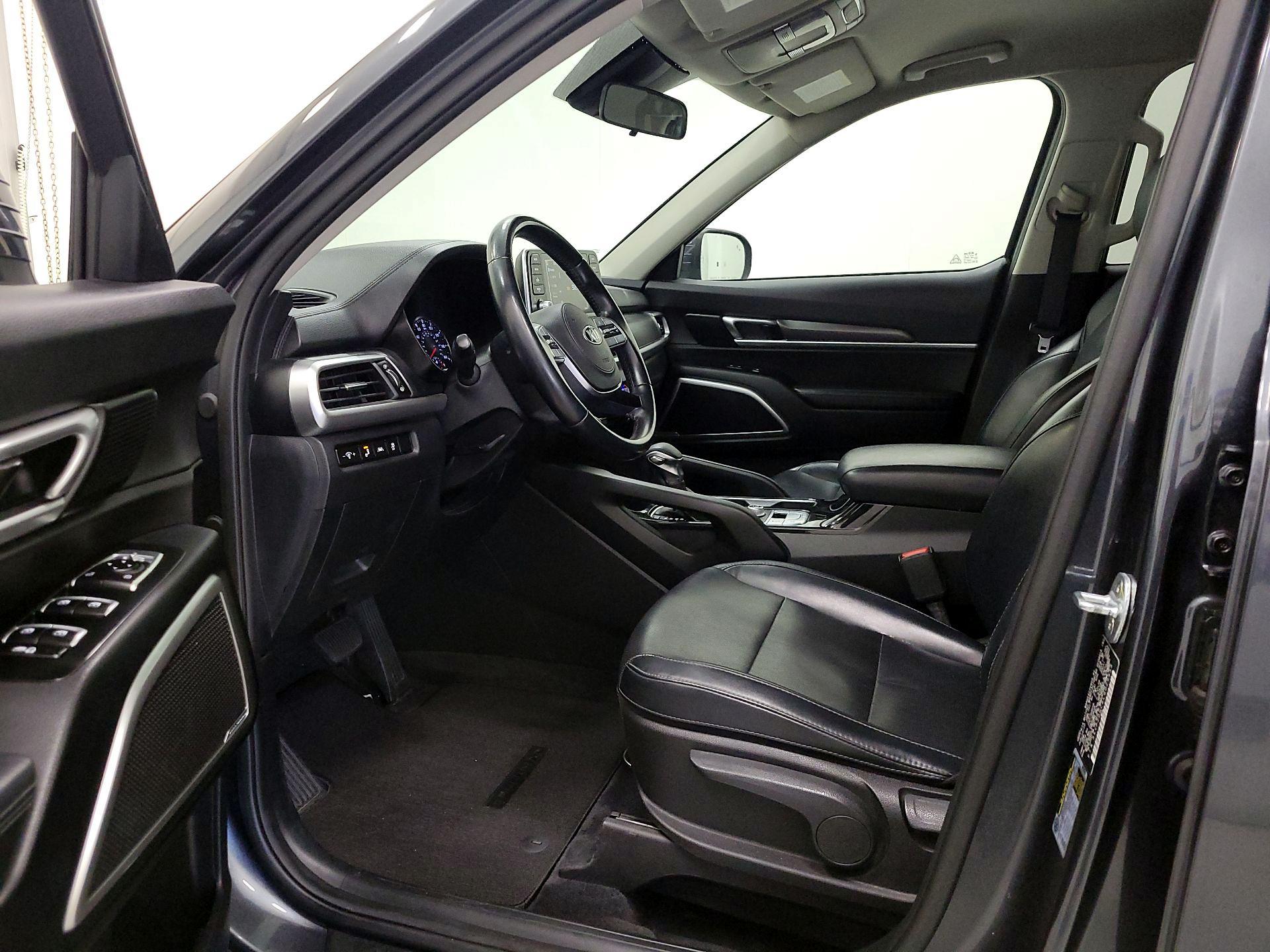 Thumbnail: 2020 Kia Telluride - 11