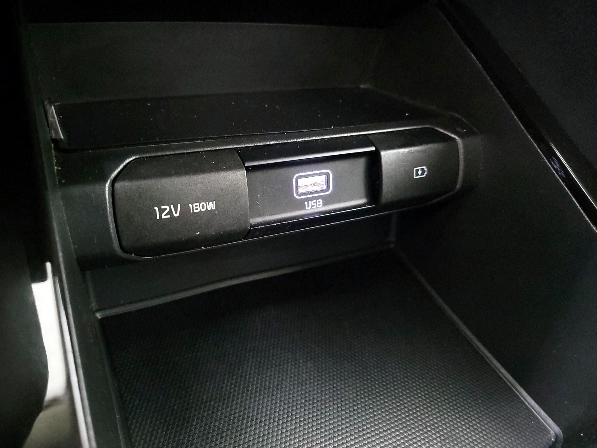 Thumbnail: 2020 Kia Telluride - 18