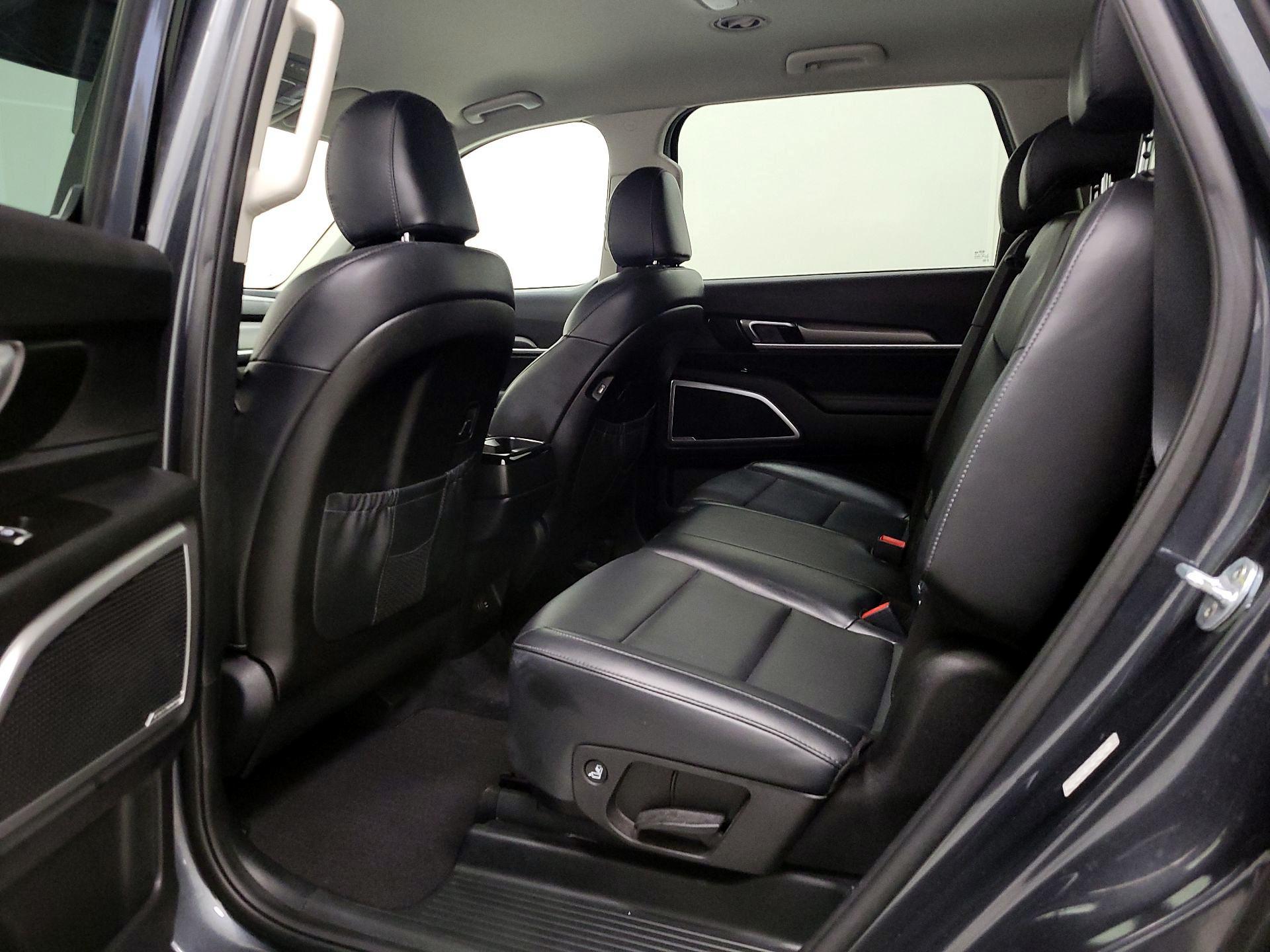 Thumbnail: 2020 Kia Telluride - 19