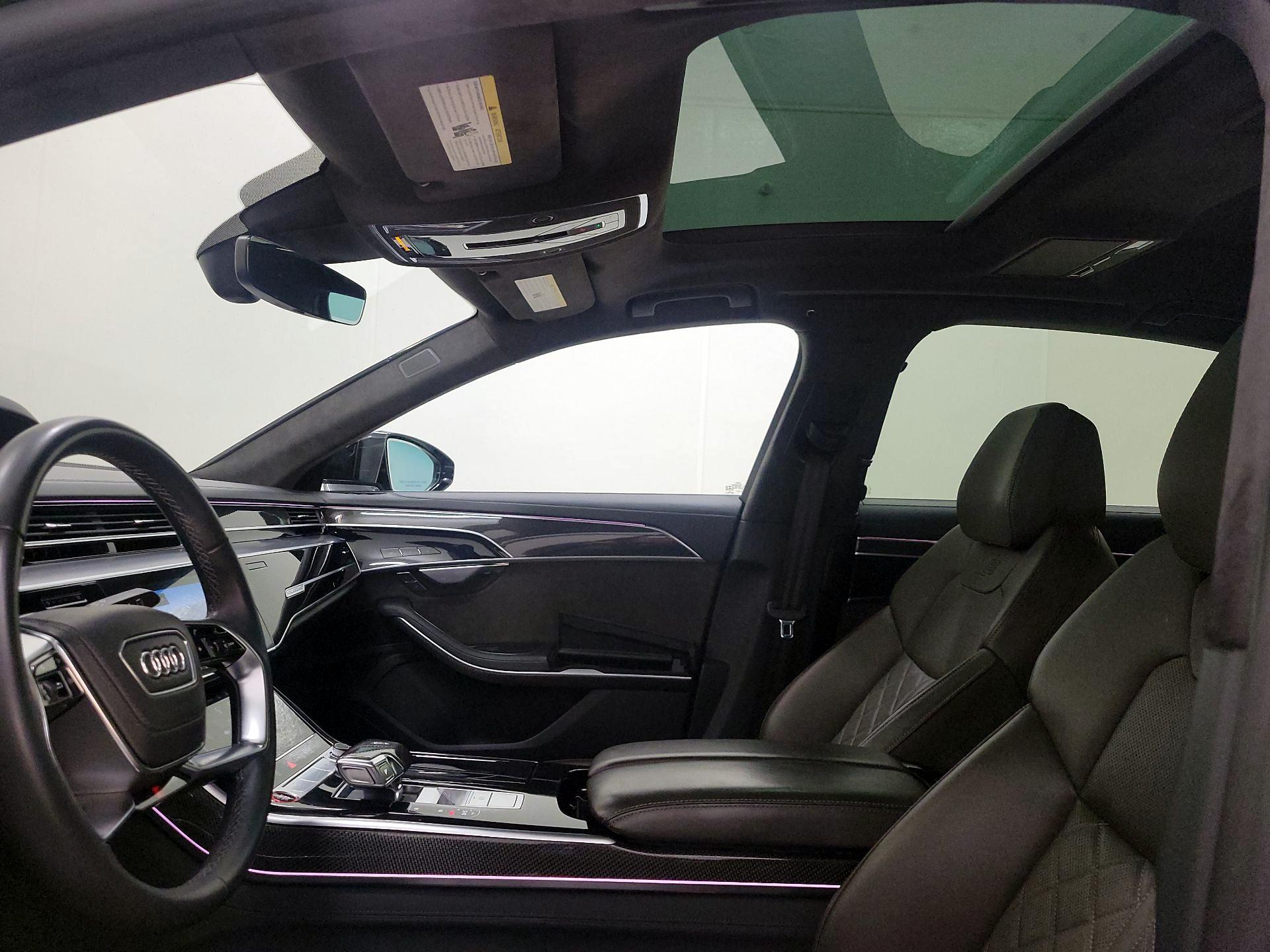Thumbnail: 2021 Audi S8 - 19