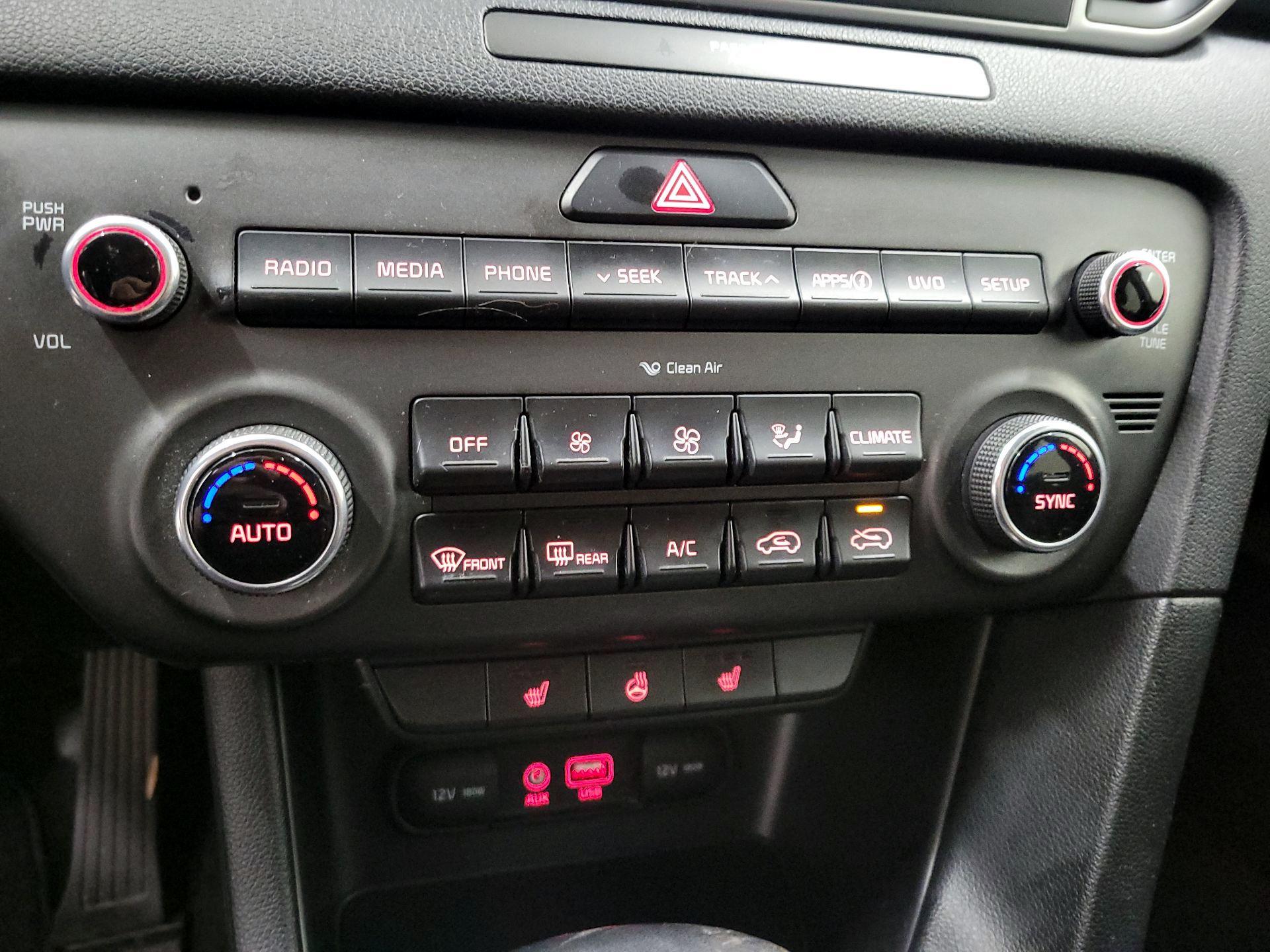 Thumbnail: 2017 Kia Sportage - 16