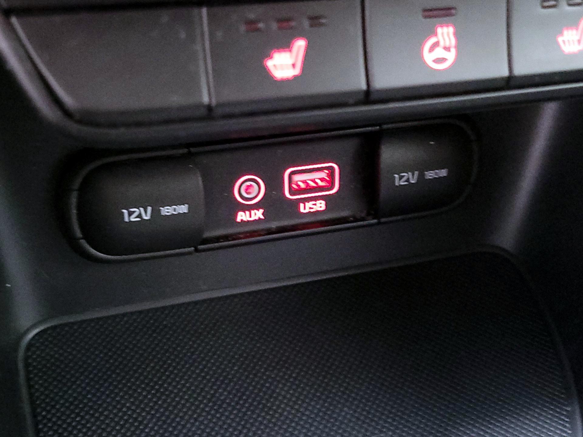 Thumbnail: 2017 Kia Sportage - 18