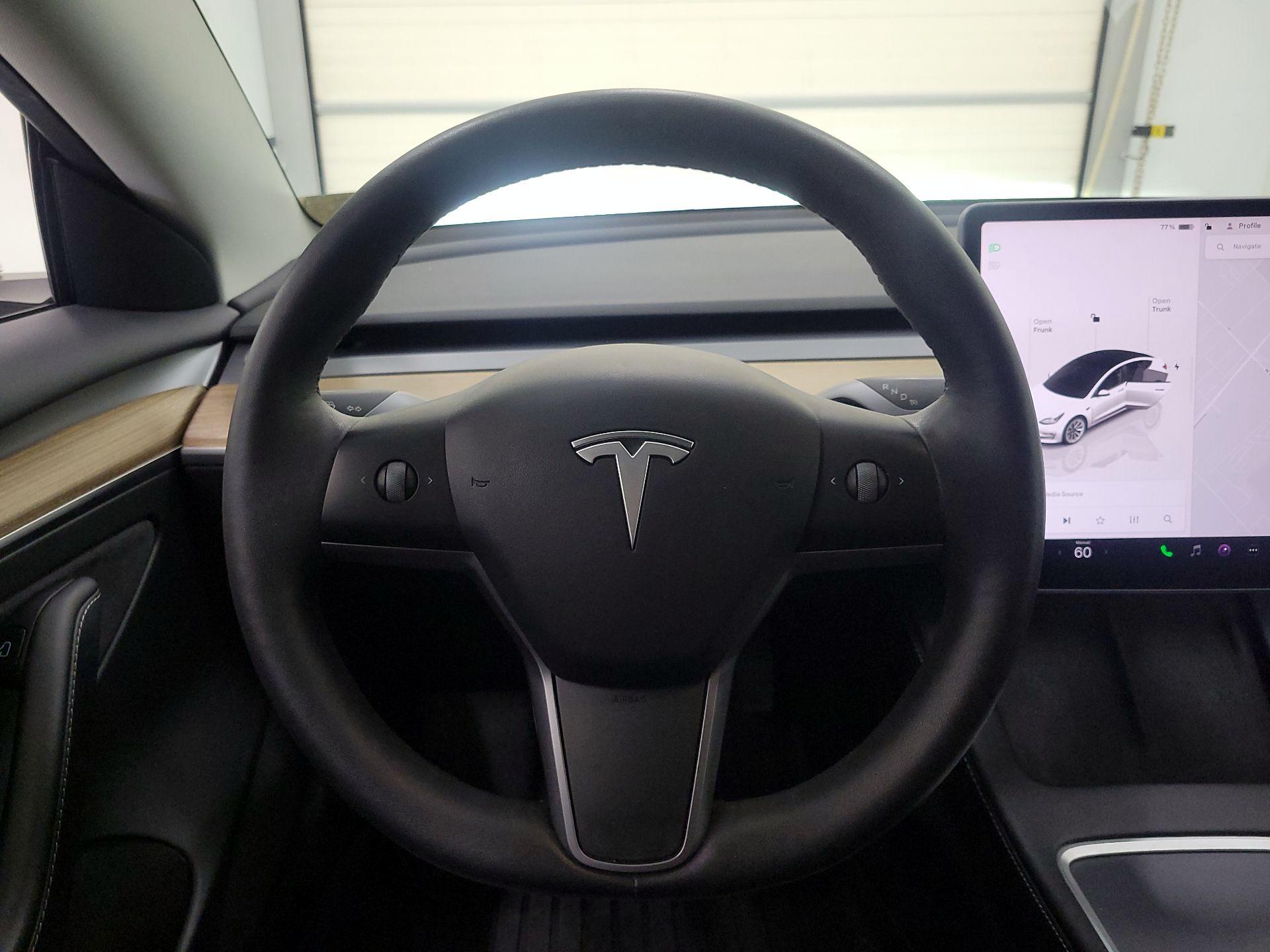 Thumbnail: 2022 Tesla Model 3 - 10