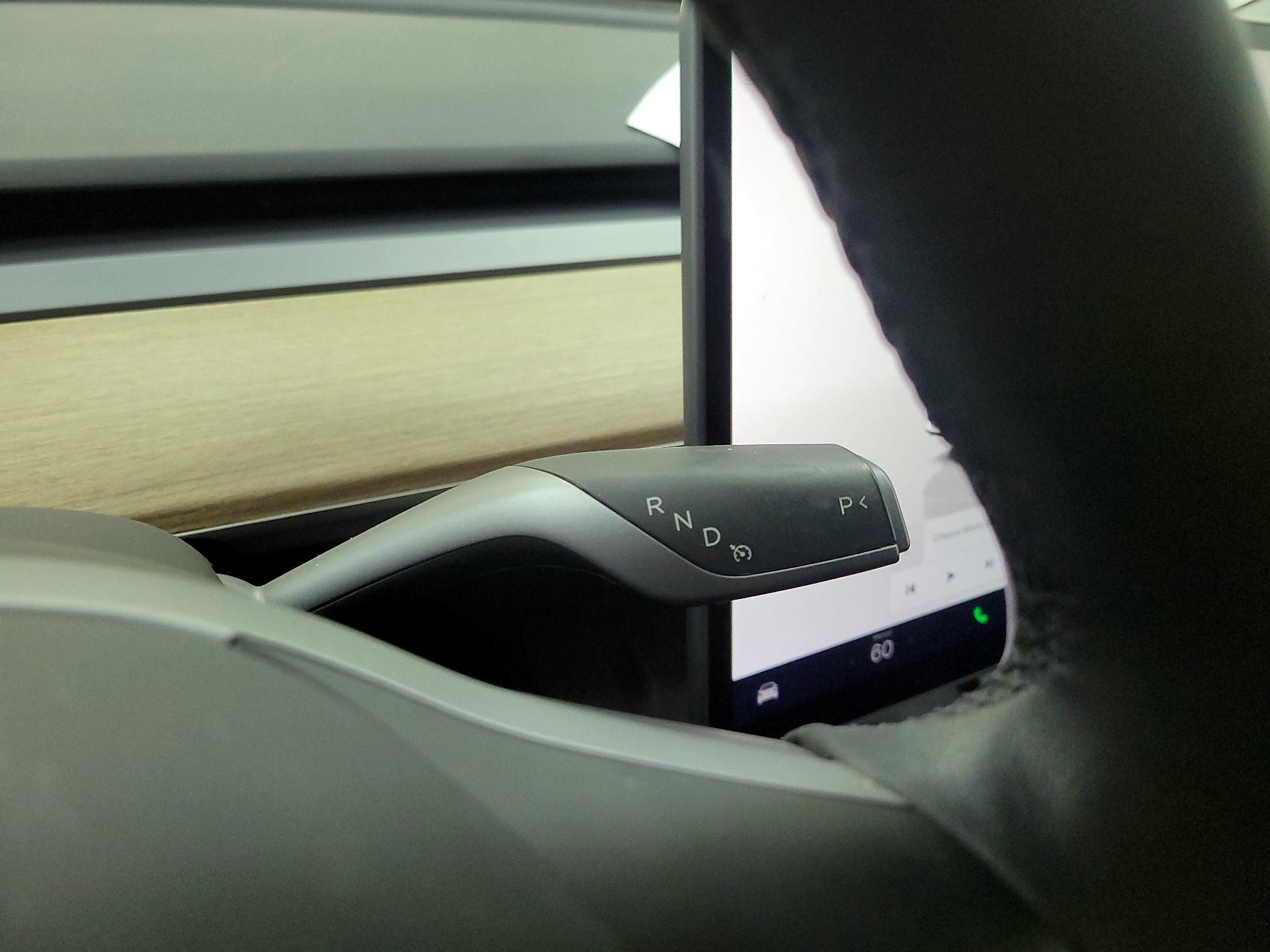 Thumbnail: 2022 Tesla Model 3 - 17