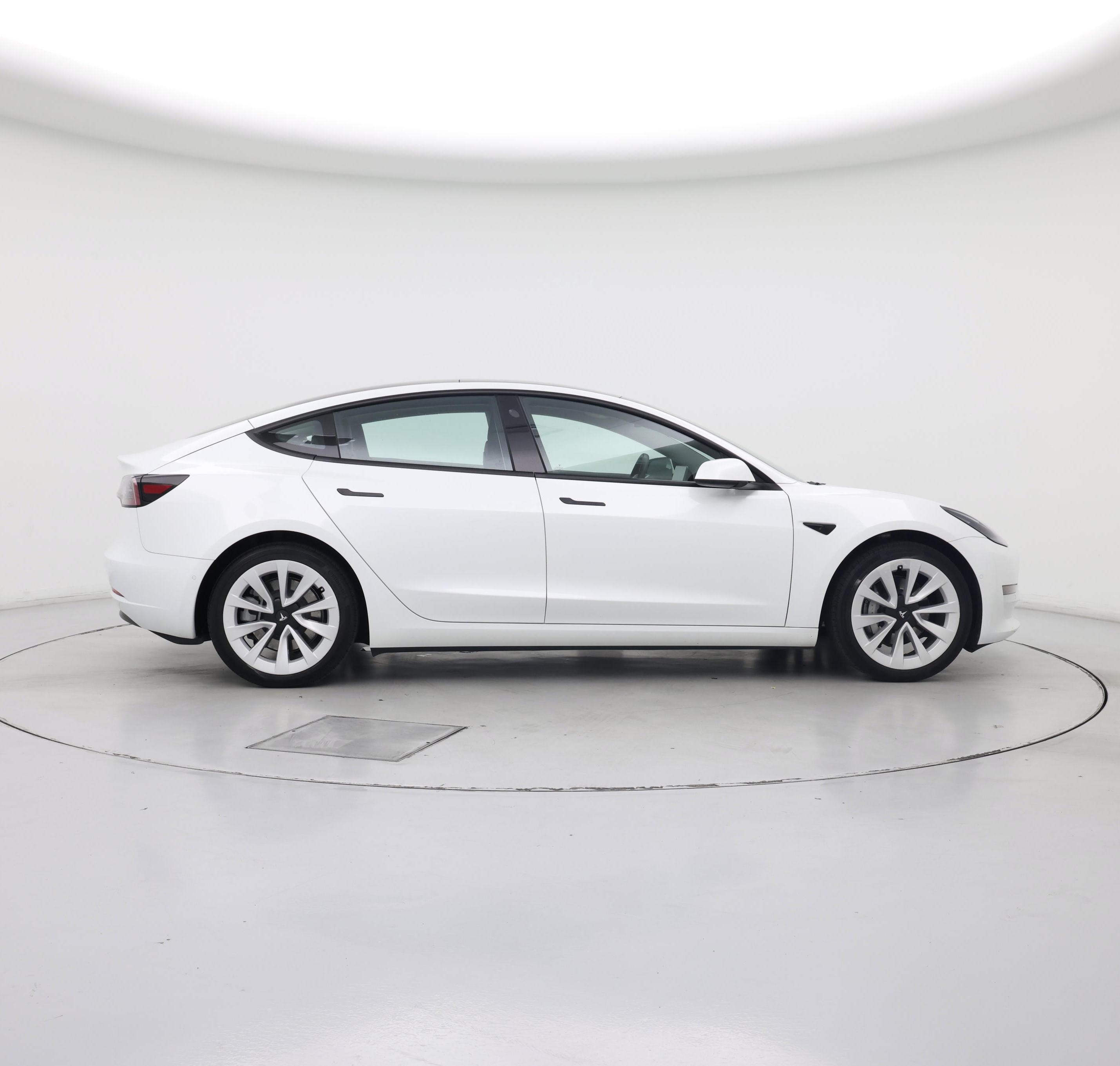 Thumbnail: 2022 Tesla Model 3 - 7