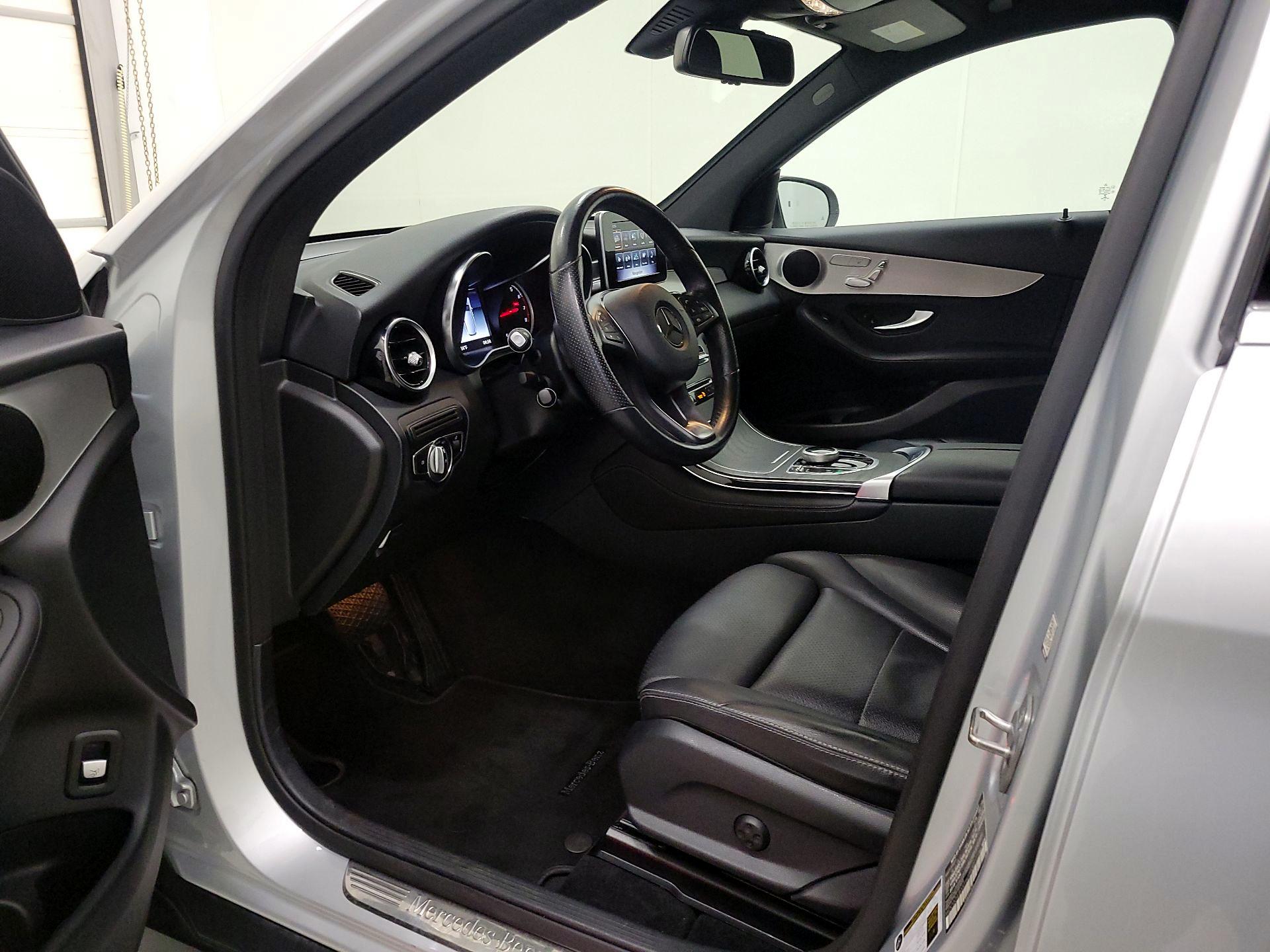 Thumbnail: 2019 Mercedes-Benz GLC - 11