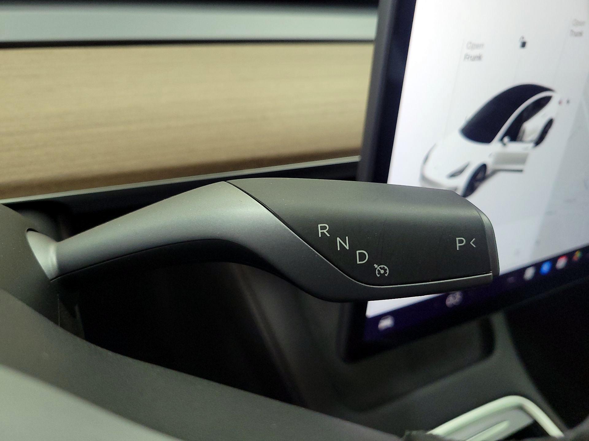 Thumbnail: 2021 Tesla Model 3 - 17