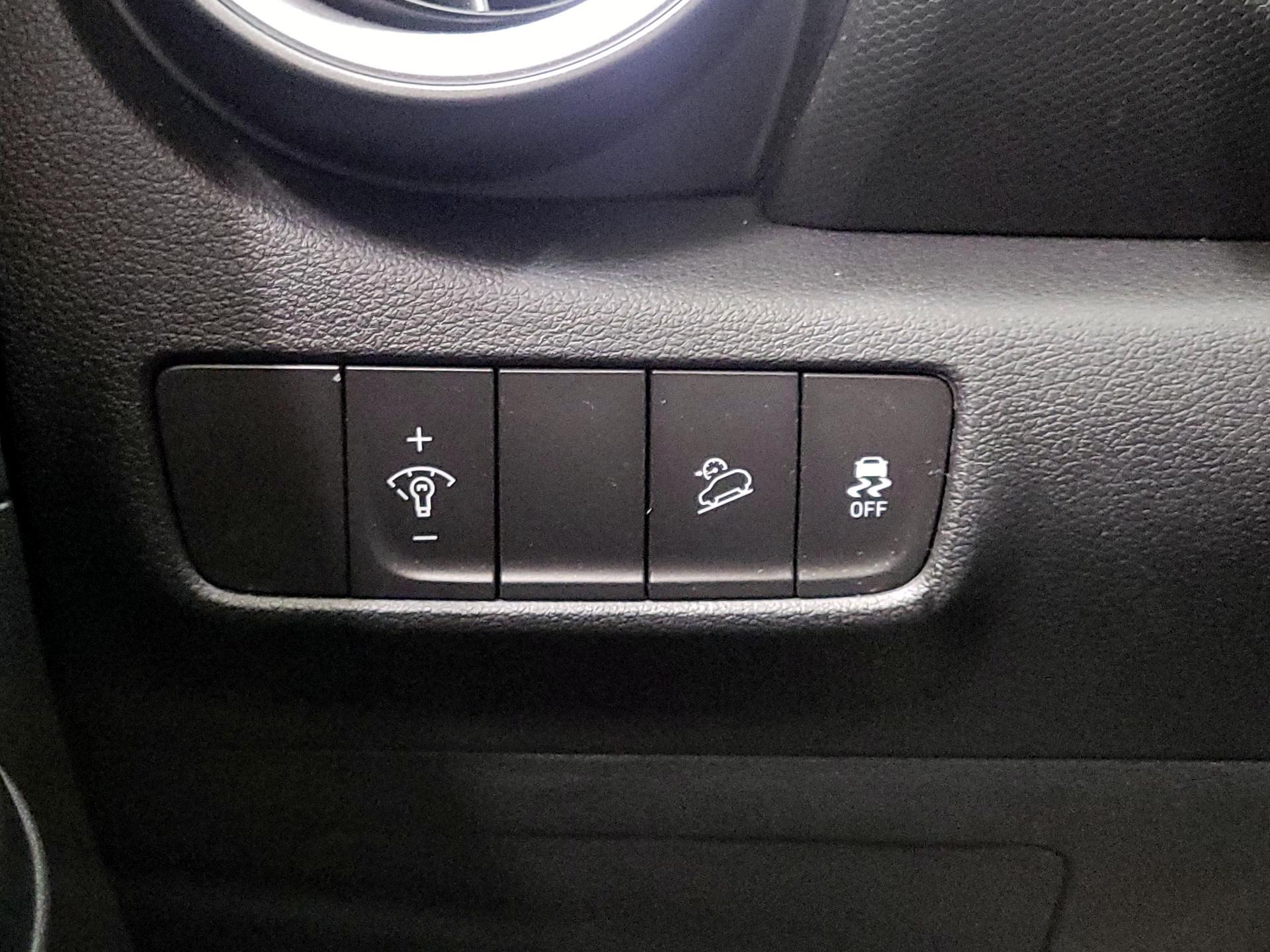 Thumbnail: 2022 Hyundai Kona - 13