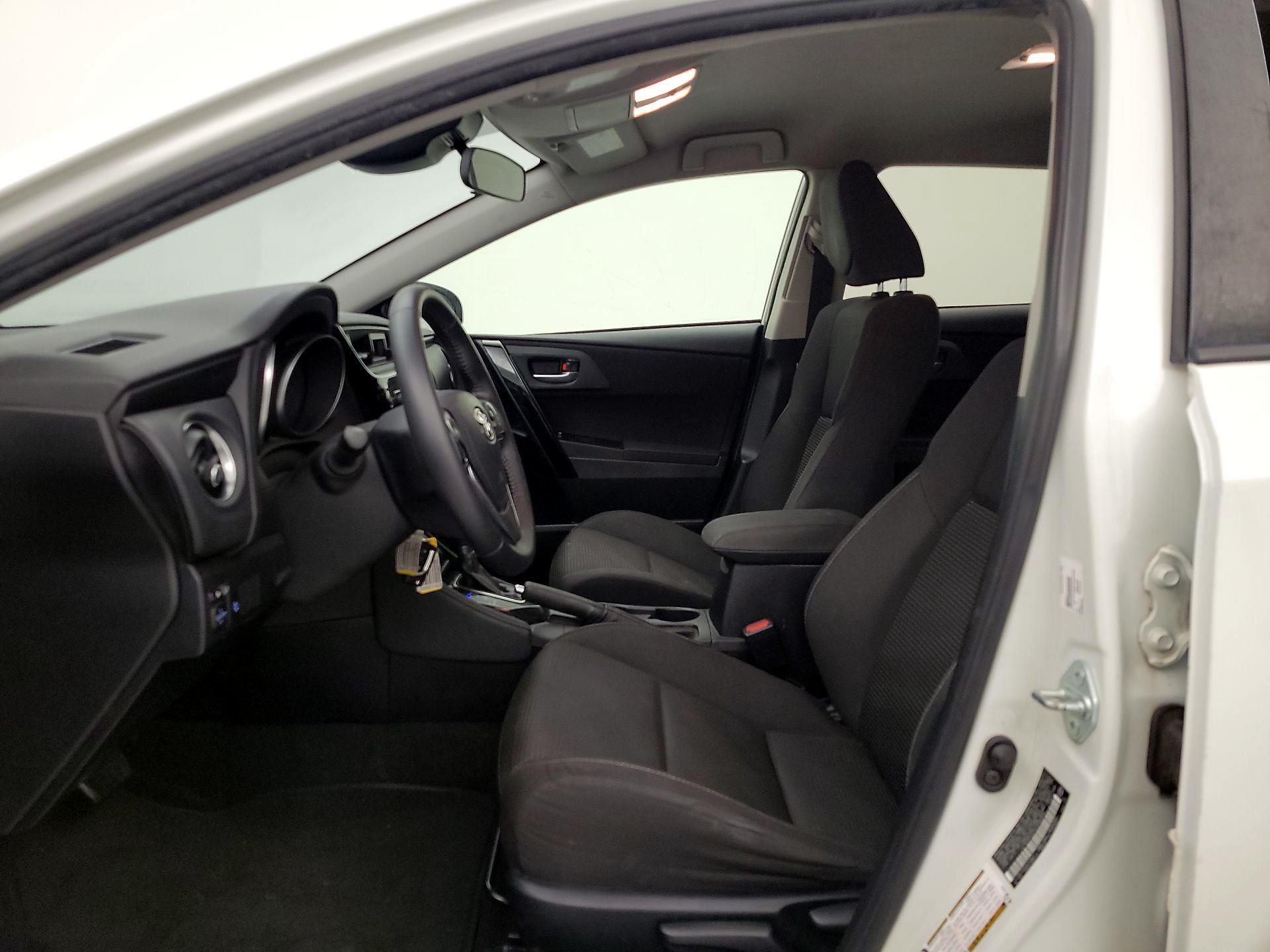 Thumbnail: 2017 Toyota Corolla iM - 11