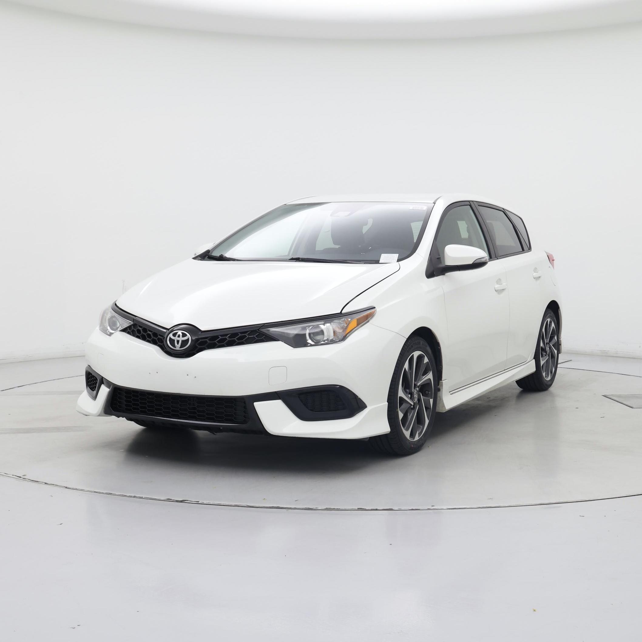 Thumbnail: 2017 Toyota Corolla iM - 4