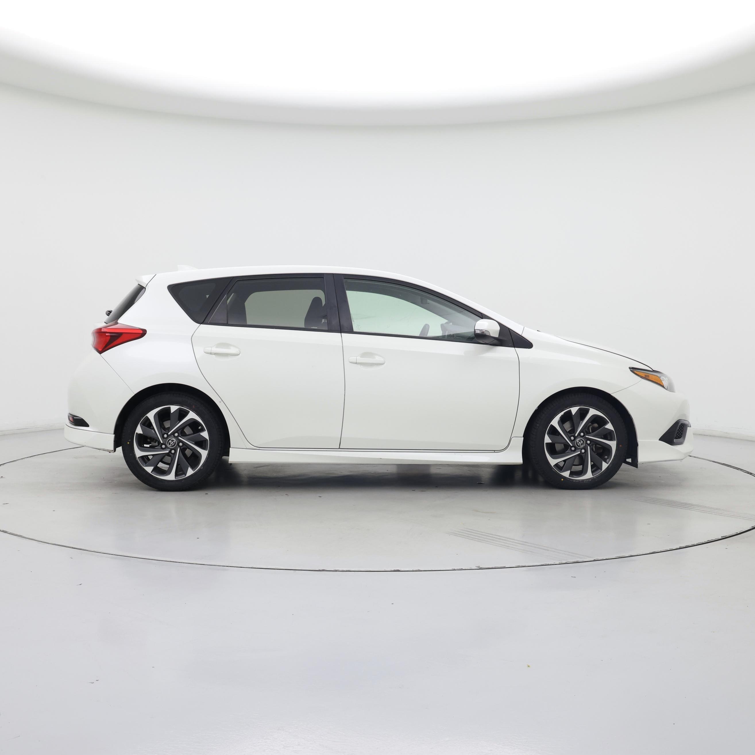 Thumbnail: 2017 Toyota Corolla iM - 7