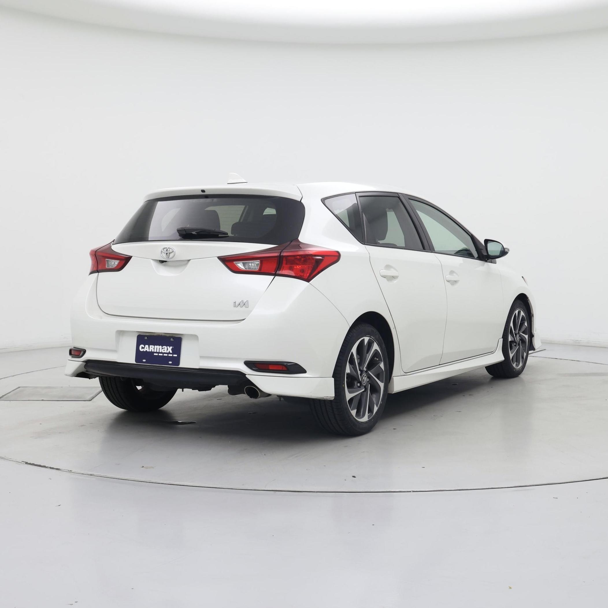 Thumbnail: 2017 Toyota Corolla iM - 8