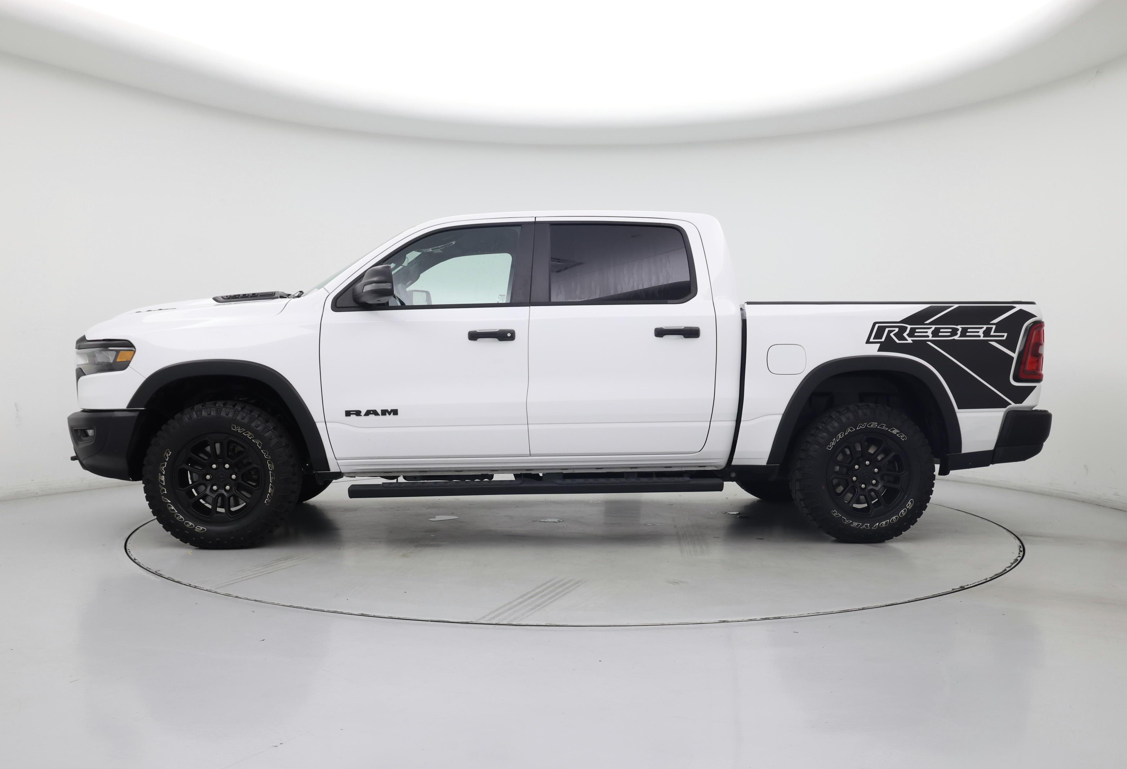 Thumbnail: 2025 RAM 1500 - 3