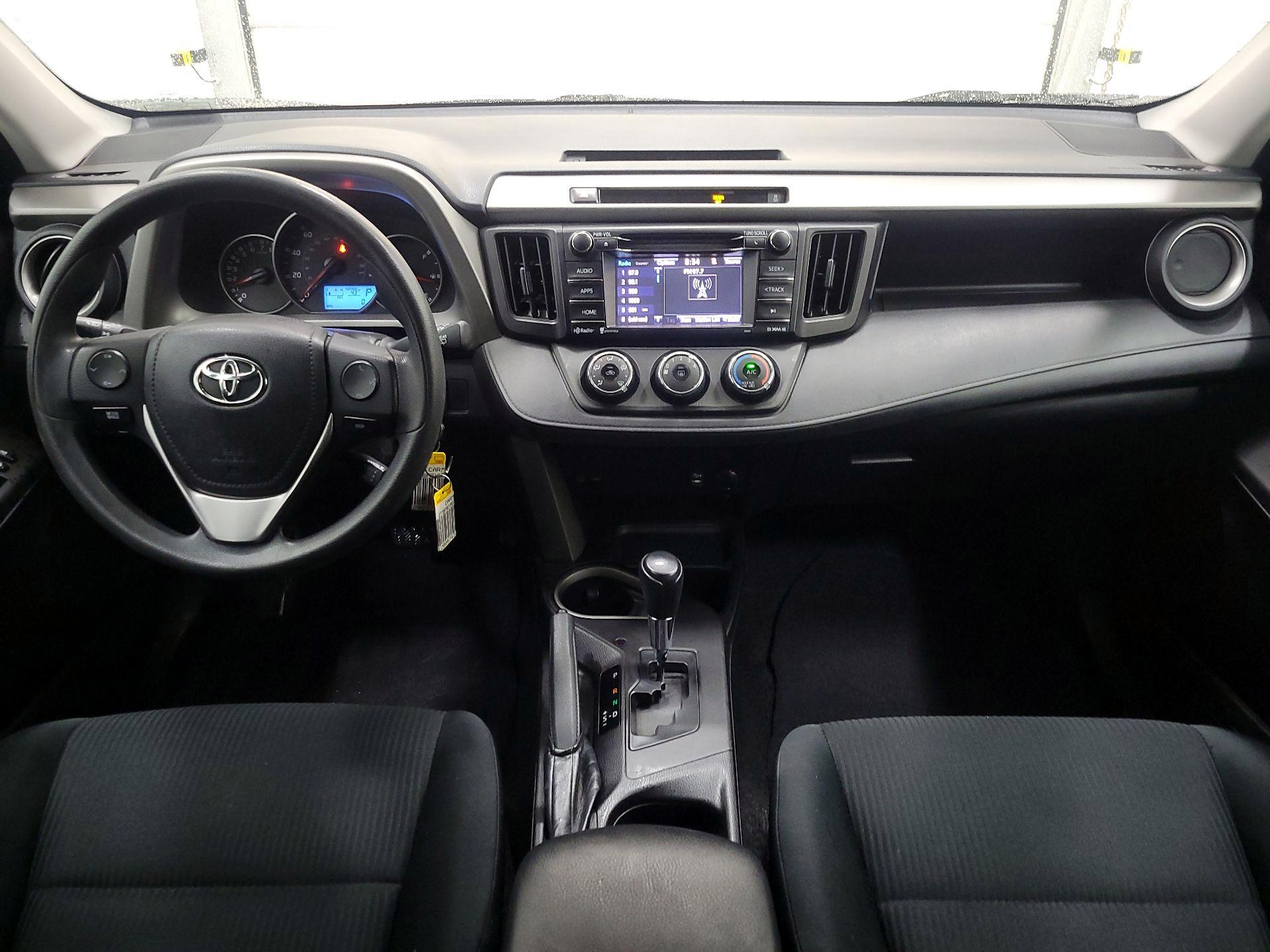 Thumbnail: 2016 Toyota RAV4 - 9