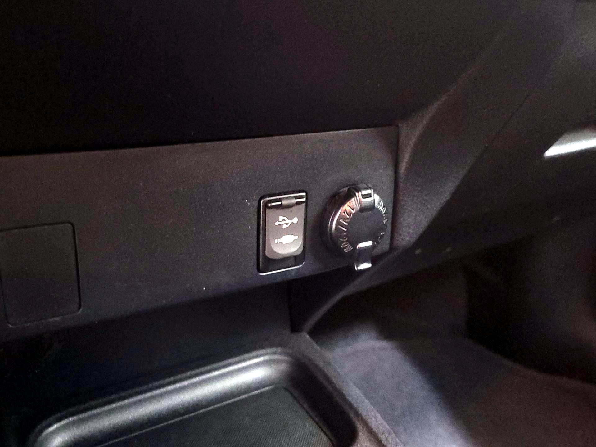 Thumbnail: 2016 Toyota RAV4 - 18