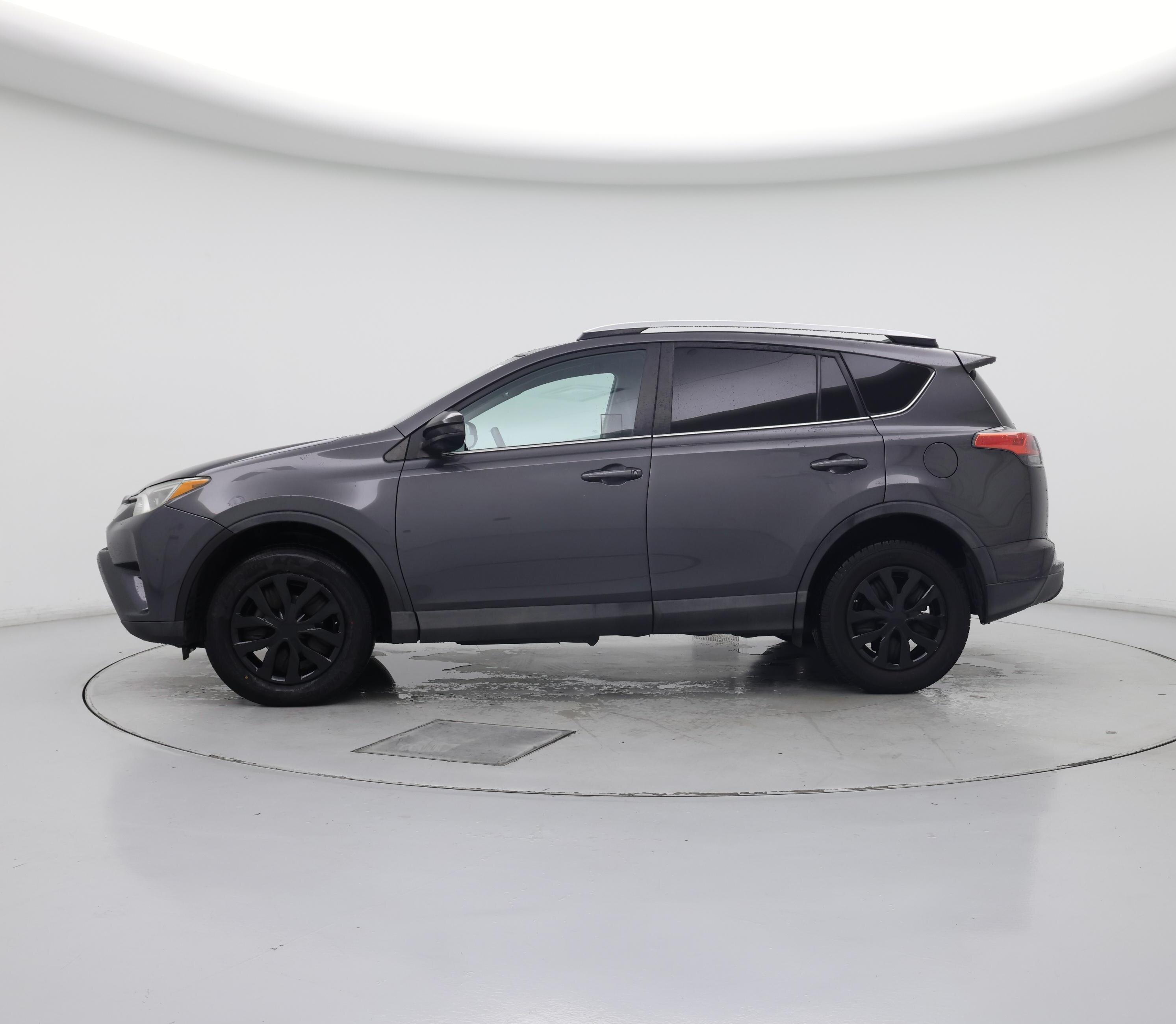Thumbnail: 2016 Toyota RAV4 - 3